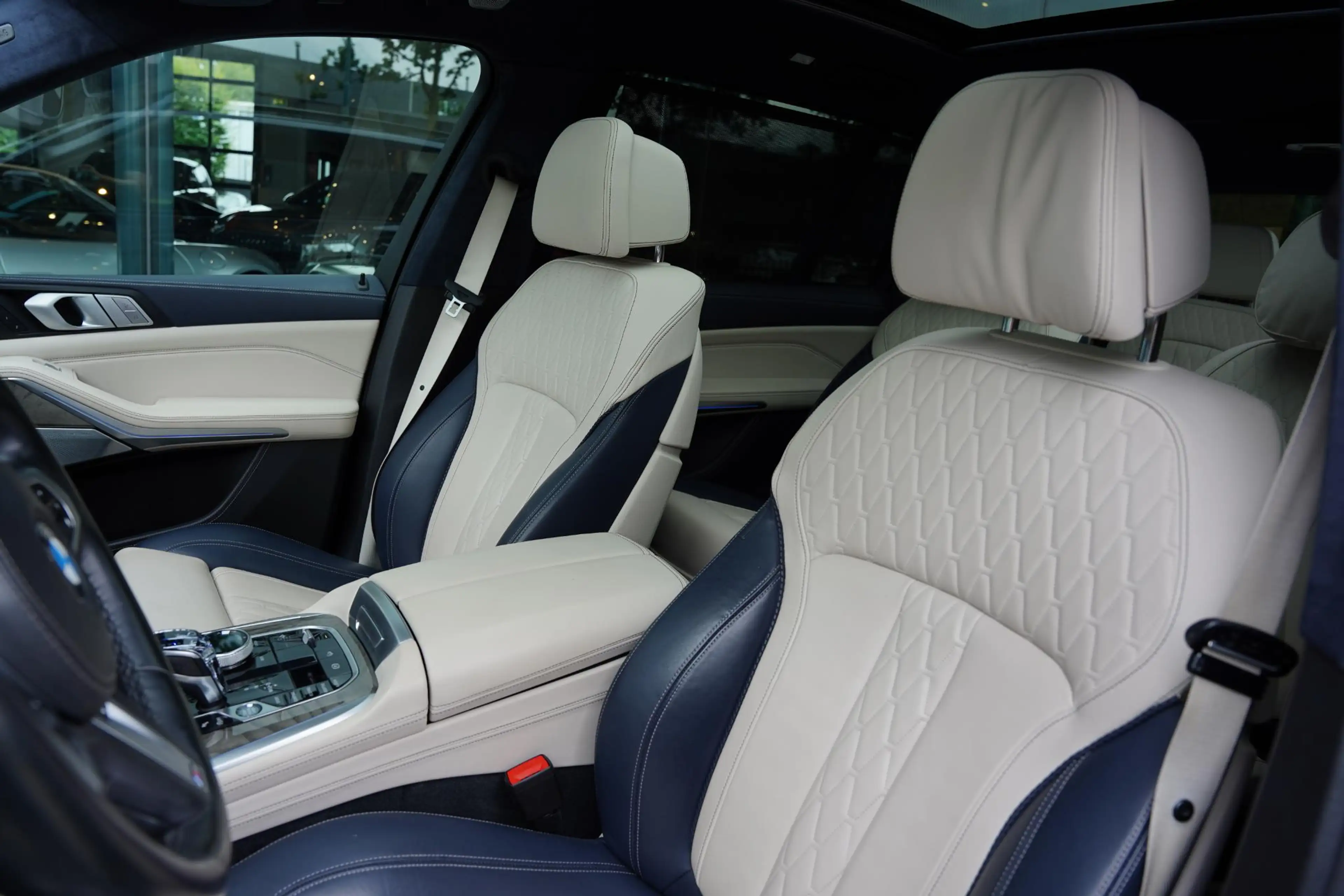 BMW X7 X-Drive 40 I / Individual / 6 Persoons / Bowers & — photo 6