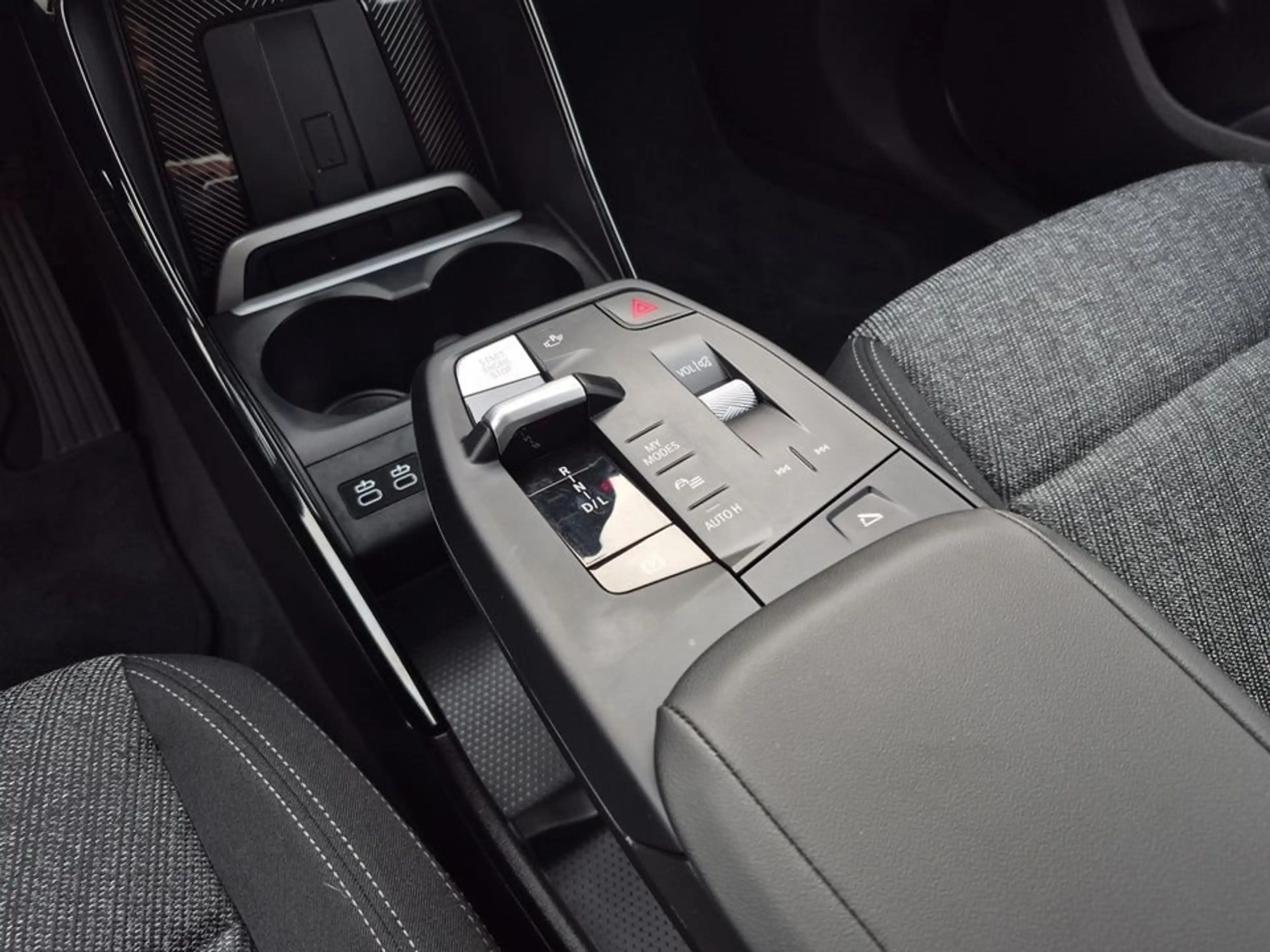BMW 225 e xDrive Active Tourer + GARANTIE-bis-01.2030 — photo 13