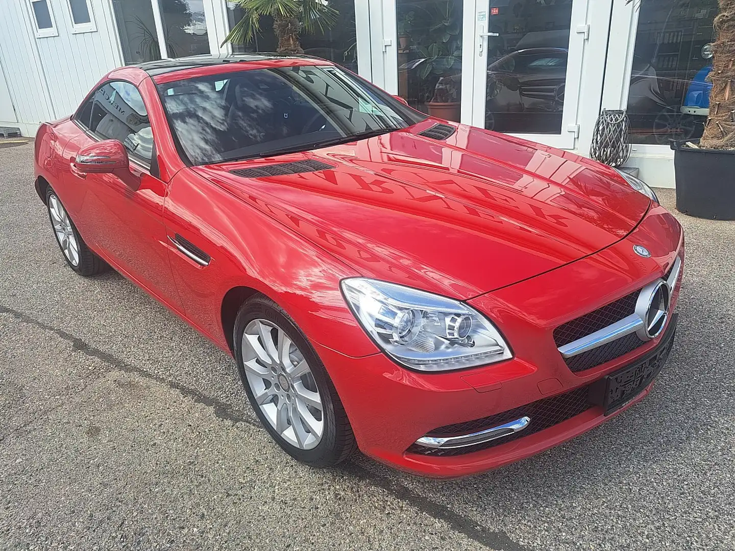 Mercedes-Benz SLK 350 BlueEfficiency Aut. *DESIGNO* Piros - 2