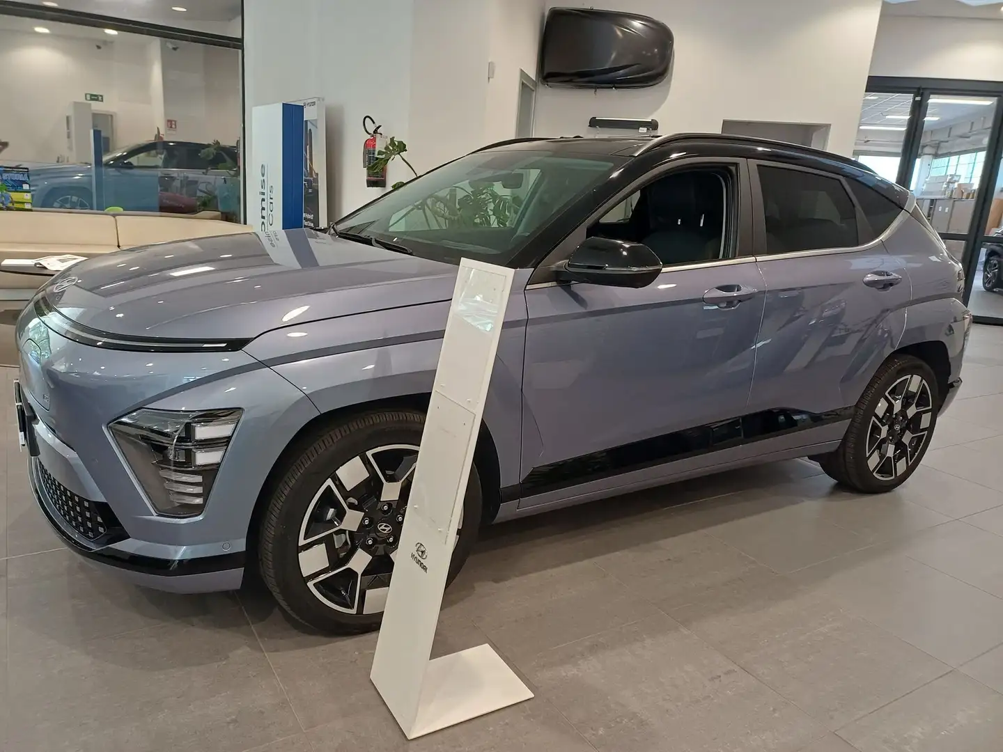 Hyundai KONA Kona EV 65.4 KWh XClass Special Edition Blau - 2
