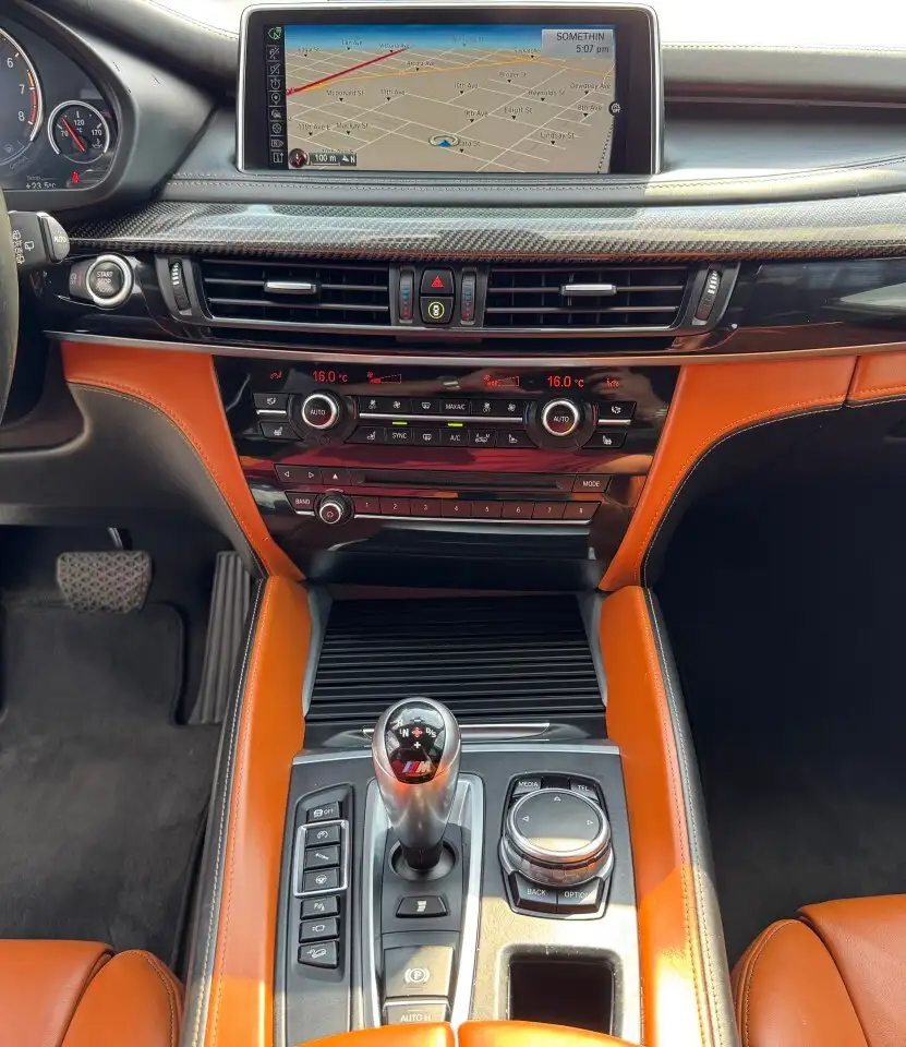 BMW X5 M снимка BMW X5 M