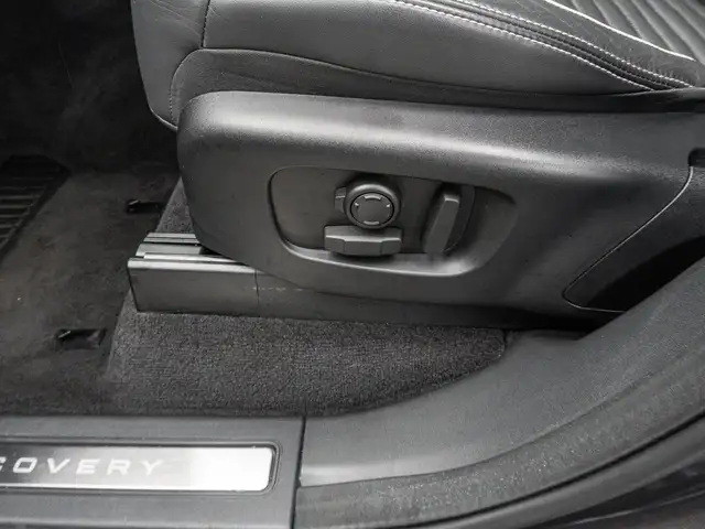 Land Rover Discovery view 15
