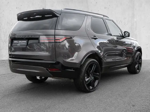 Land Rover Discovery view 4