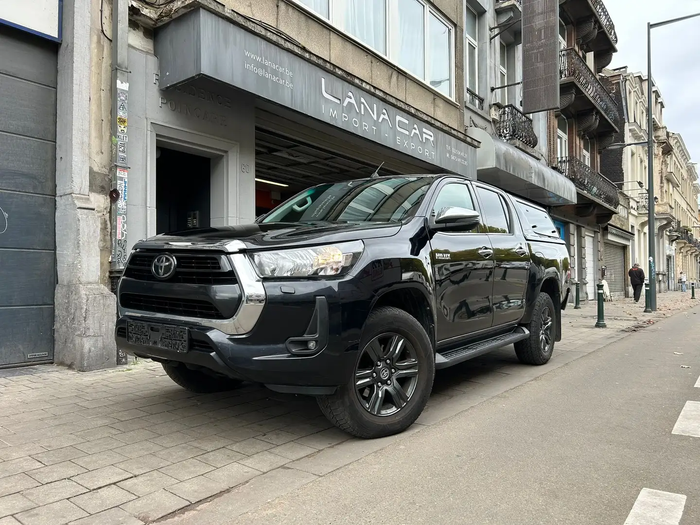 Toyota Hilux Hilux 2.8 D-4D 4WD Zwart - 1