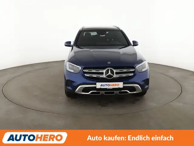 Mercedes-Benz GLC view 9