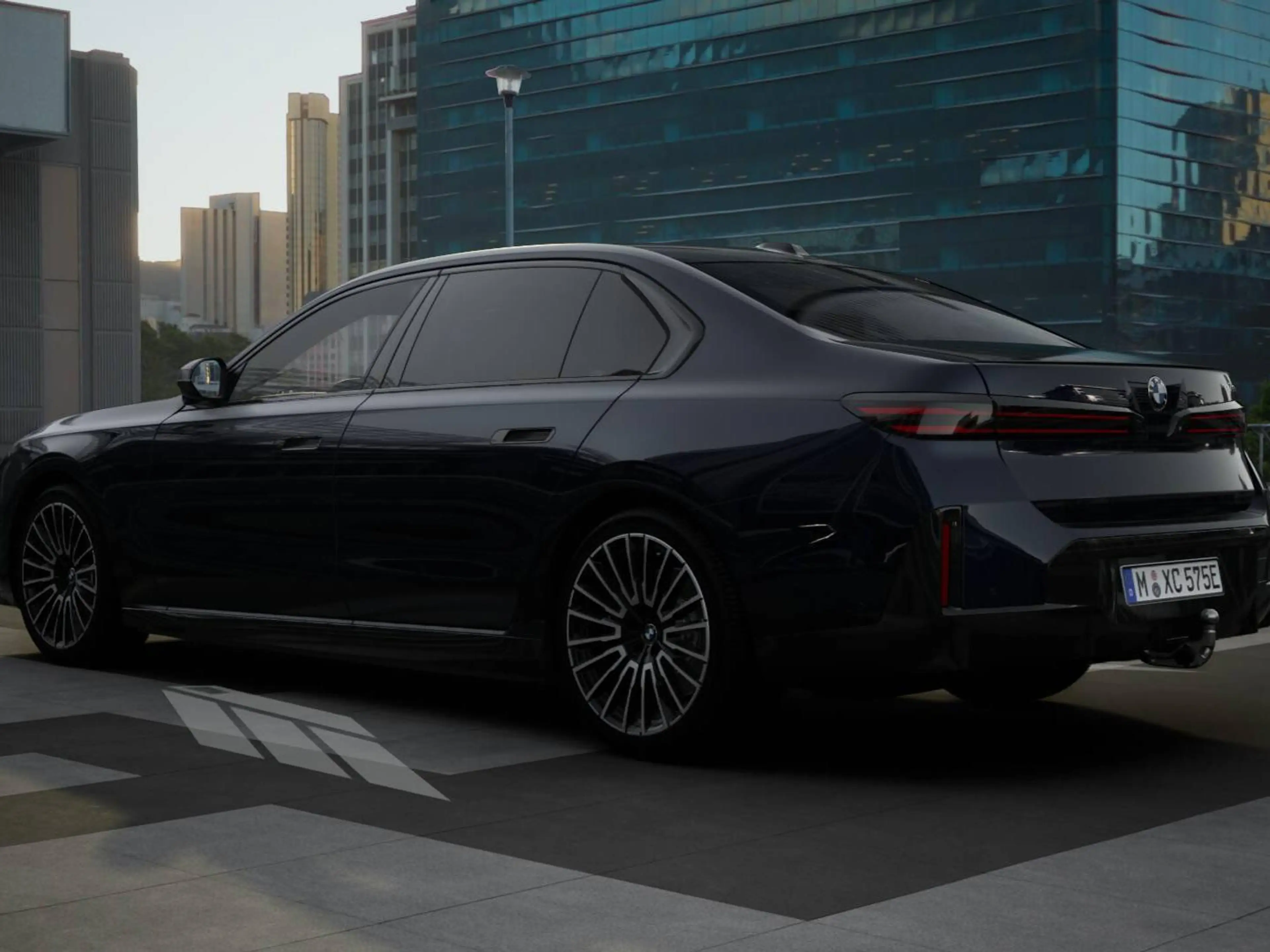 BMW i7 50 xDrive — photo 2