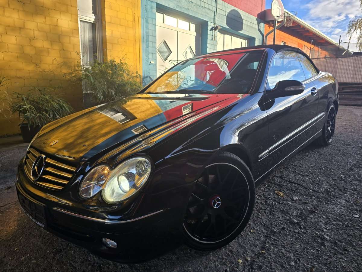 Second hand Mercedes Benz Clk-Class 320