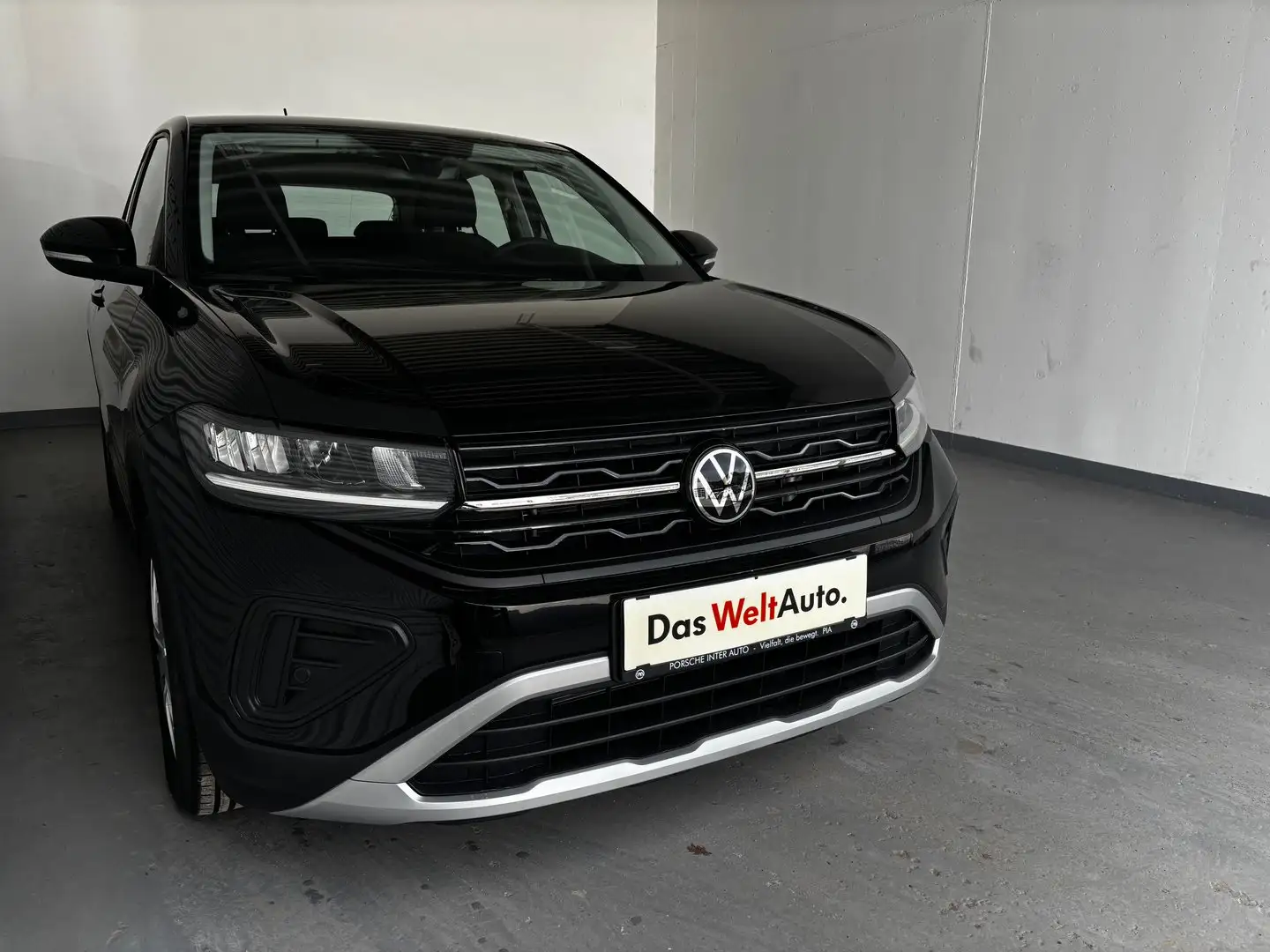 Volkswagen T-Cross 4Me TSI Schwarz - 2