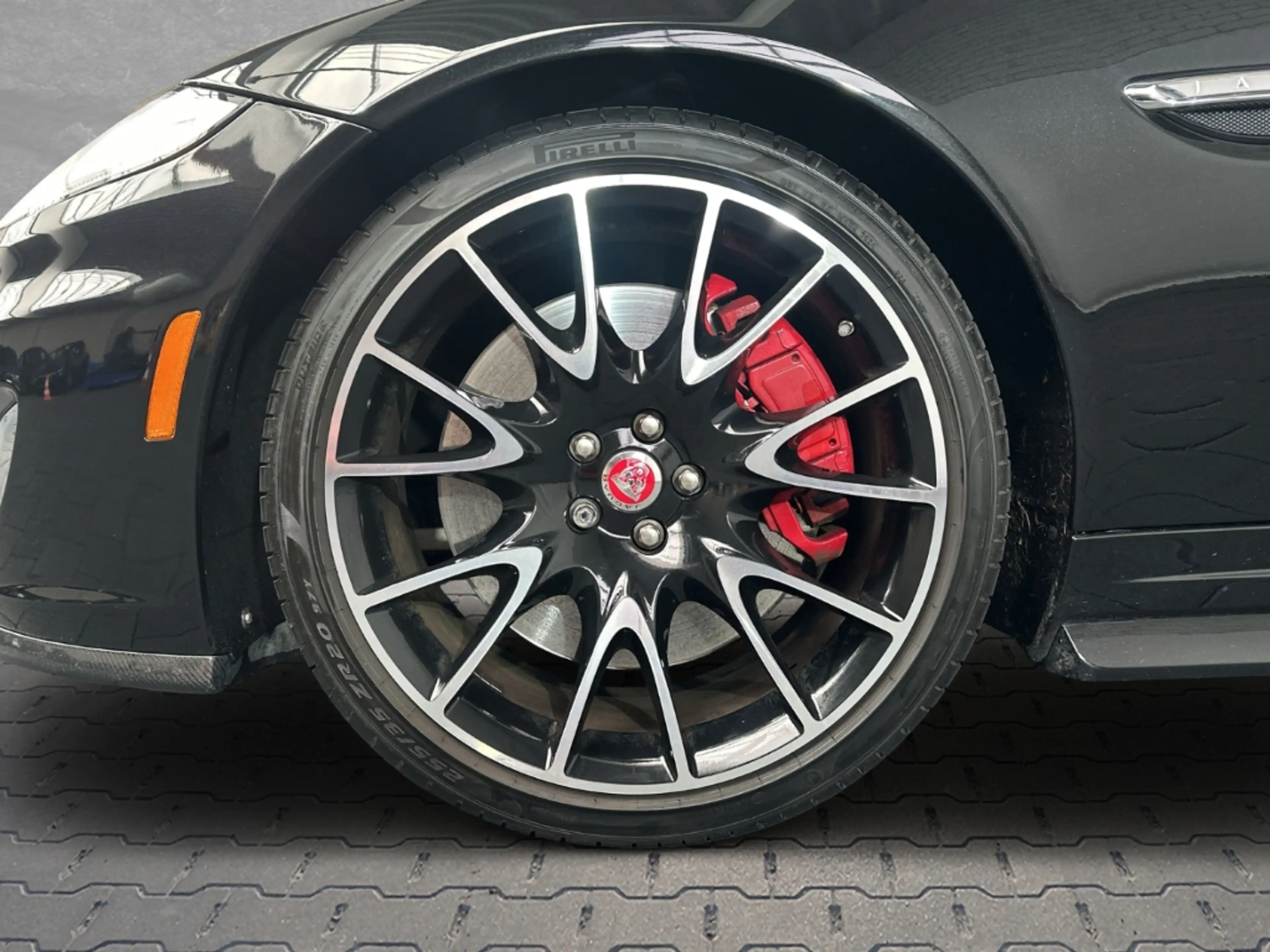 Jaguar XKR R-Dynamic 5.0 V8 Final Fifty U.S. Import — photo 3