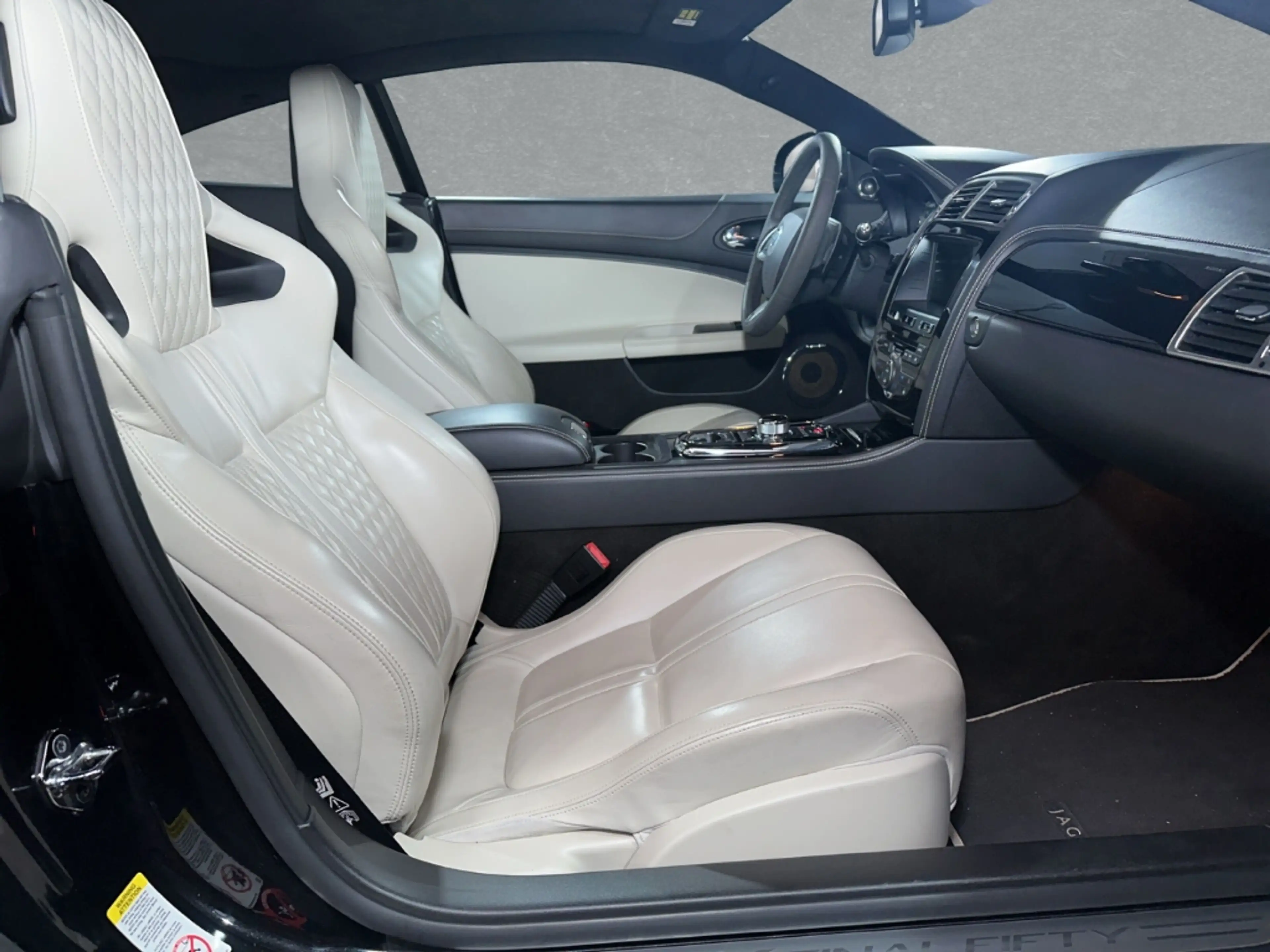 Jaguar XKR R-Dynamic 5.0 V8 Final Fifty U.S. Import — photo 12