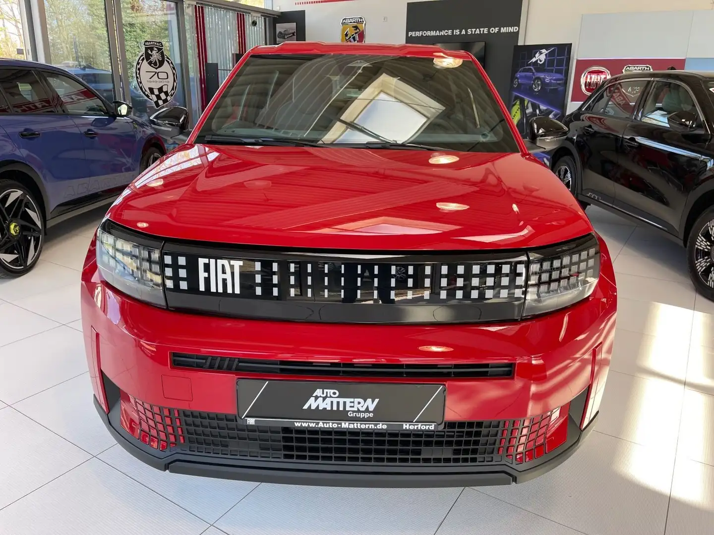 Fiat Grande Panda Elektro|AC|CarPlay|PDC|LED|USB| Bla Rood - 2