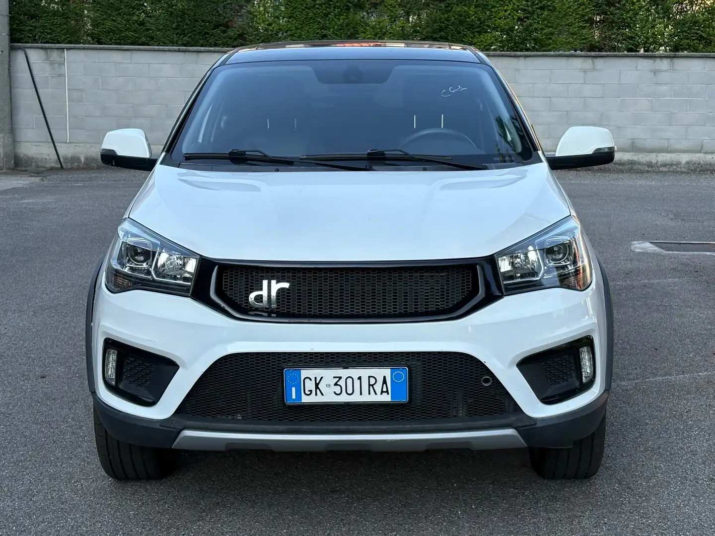DR Automobiles DR3 3 1.5 S2 Gpl 117cv Weiß - 2