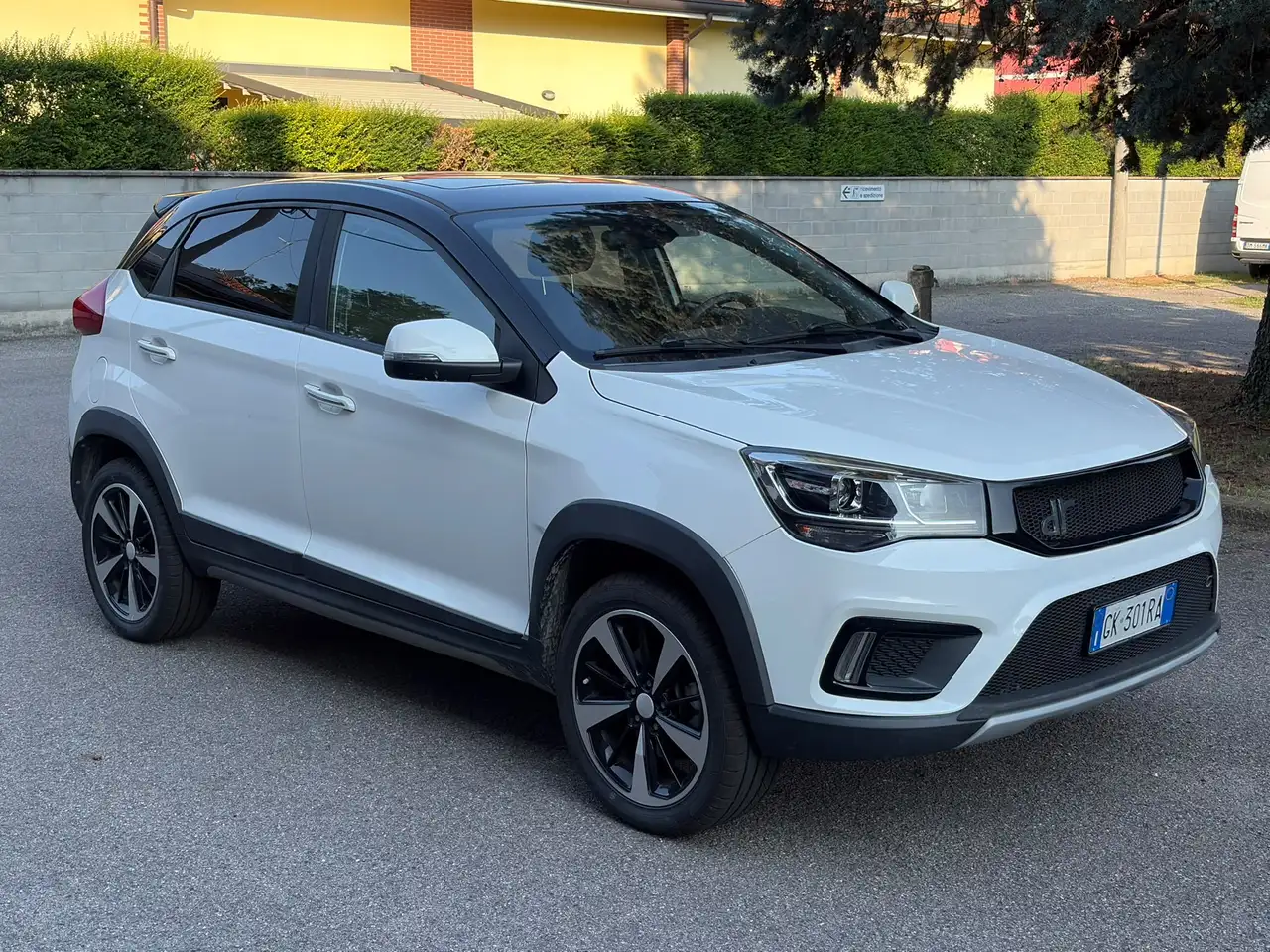 DR Automobiles DR3 2022