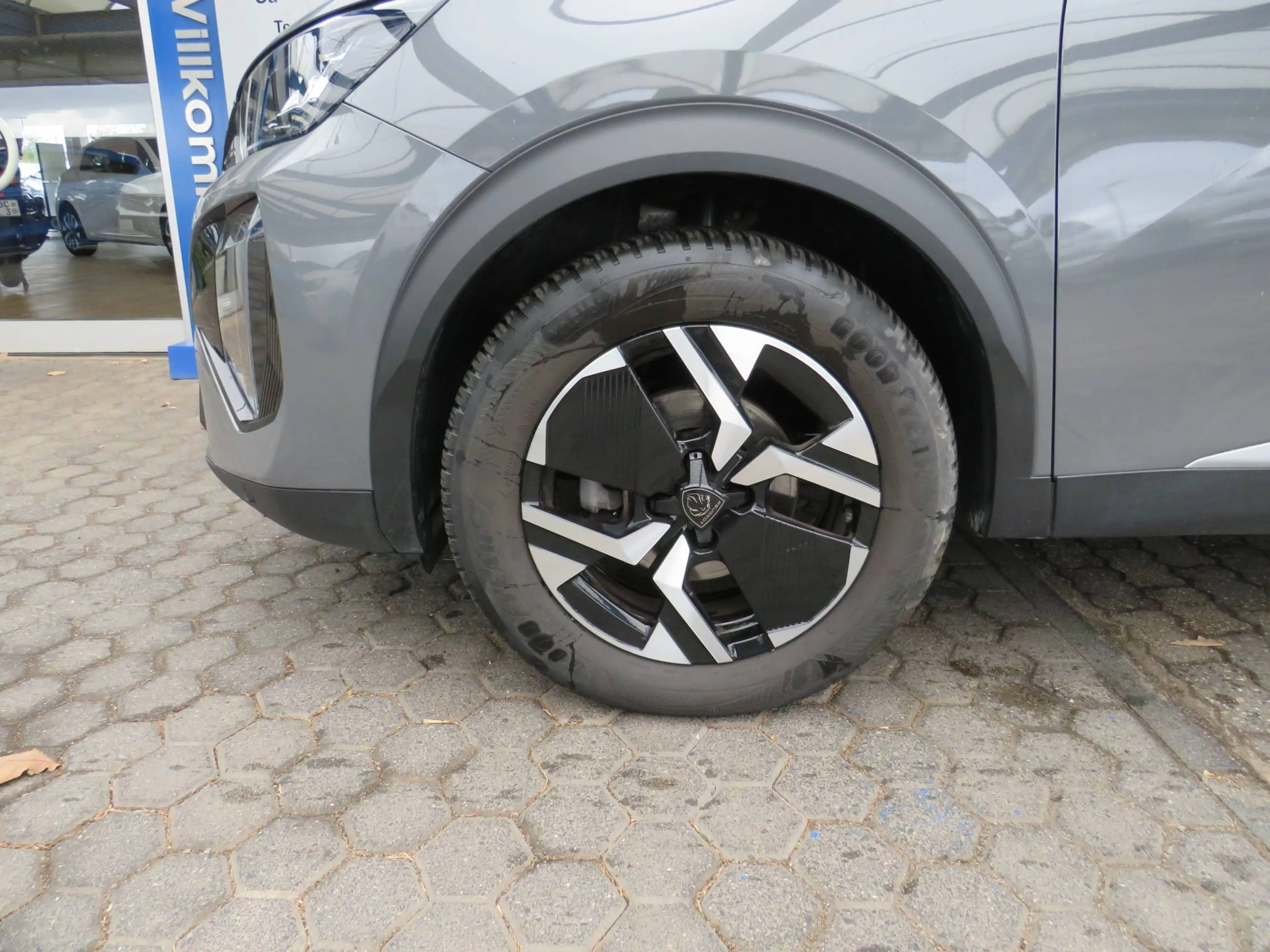 Peugeot 2008 Allure — photo 5