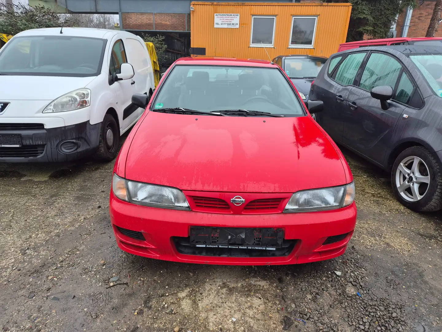 Nissan Almera 1.4 S Rojo - 1
