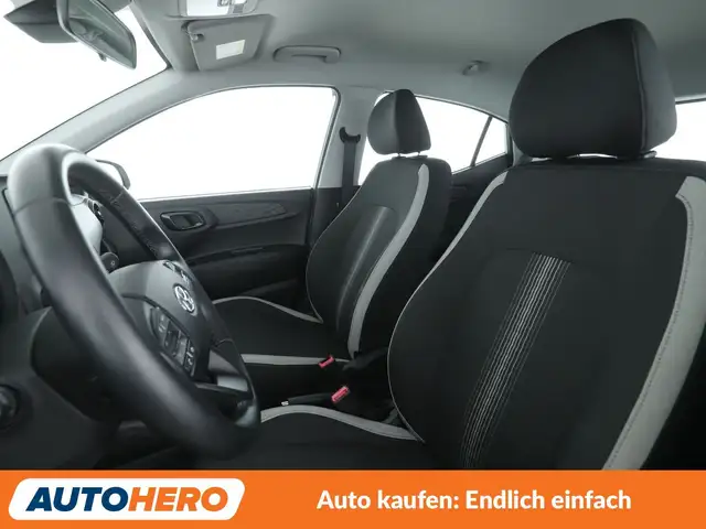 Hyundai i10 view 10