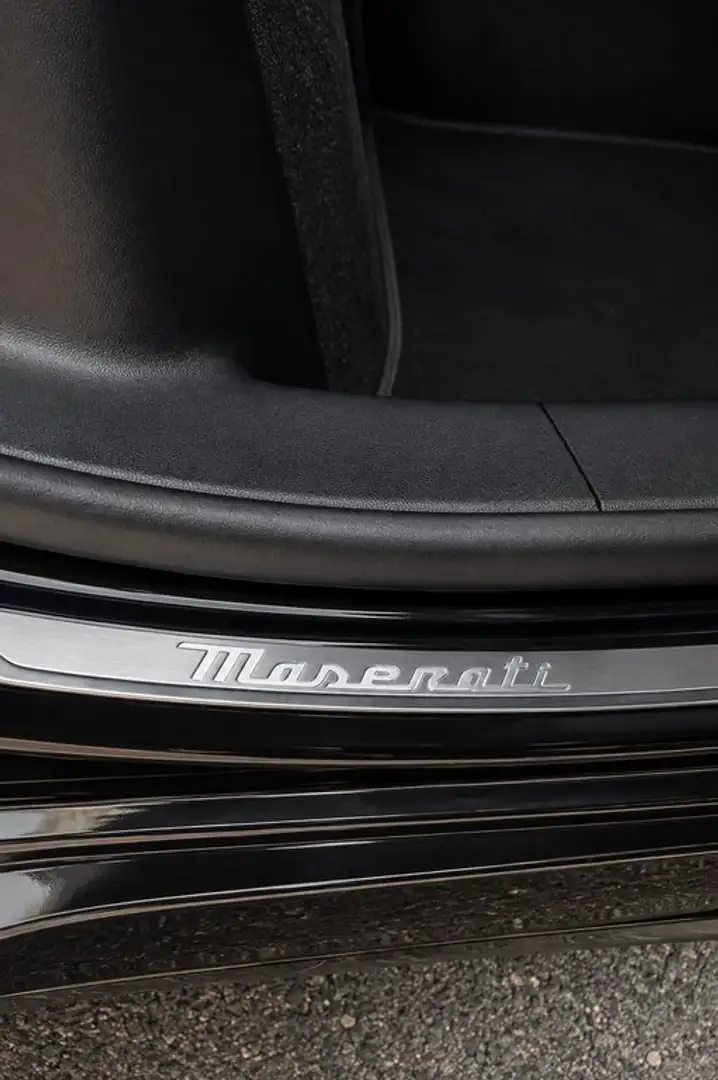 Maserati Grecale GT L4 MHEV 300CV AWD Negro - 1