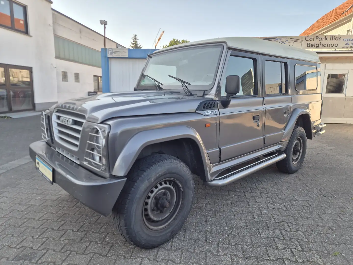 Iveco Massif Massif Station Wagon Diesel 3.0 HPT Avventura Grau - 1