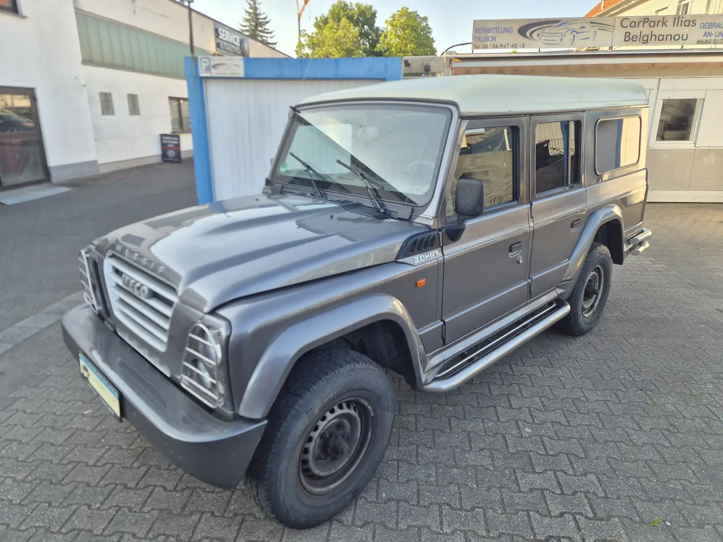 Iveco Massif Massif Station Wagon Diesel 3.0 HPT Avventura Grau - 2