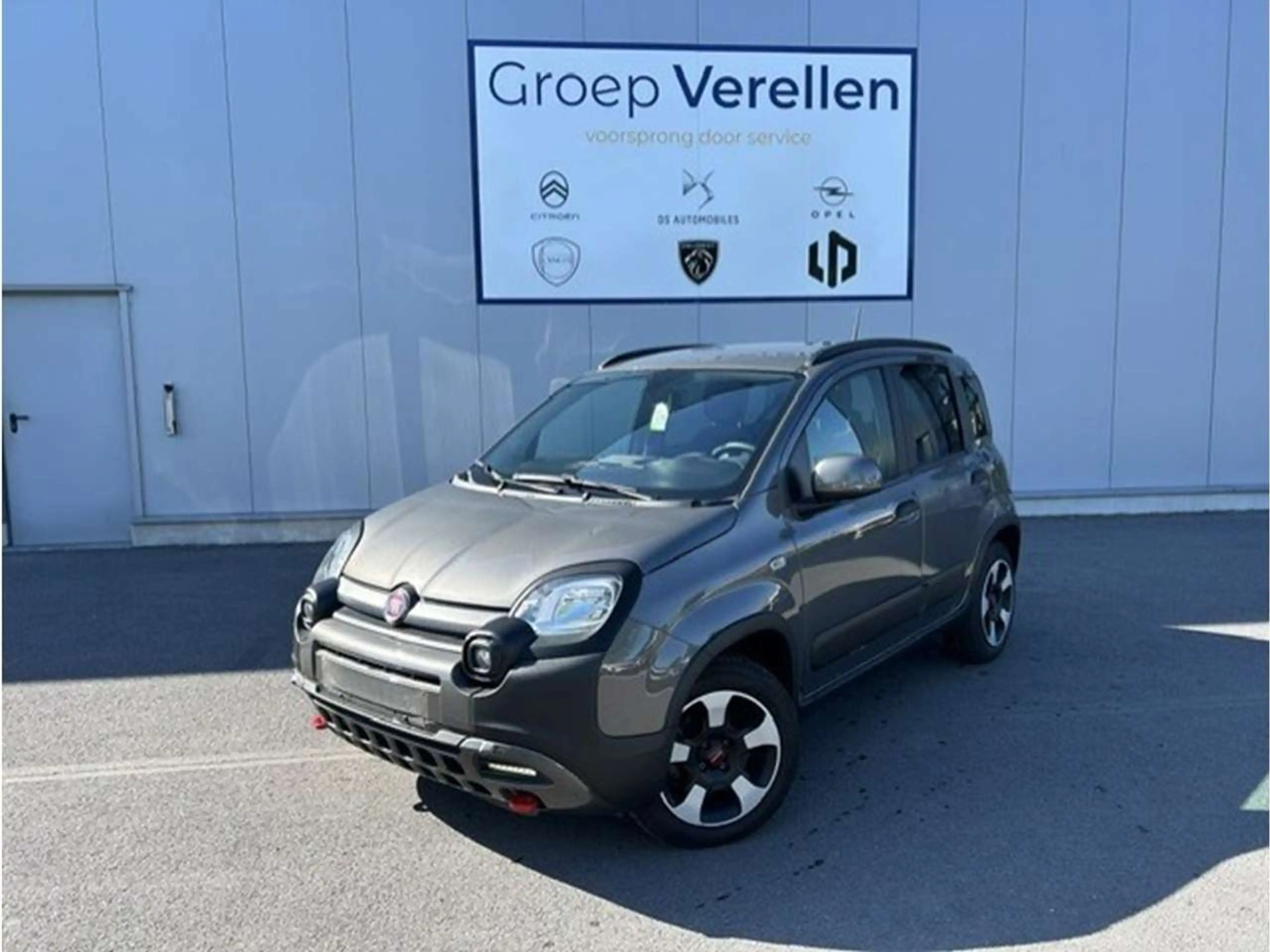 Fiat New Panda Panda Cross 1.0i MHEV
