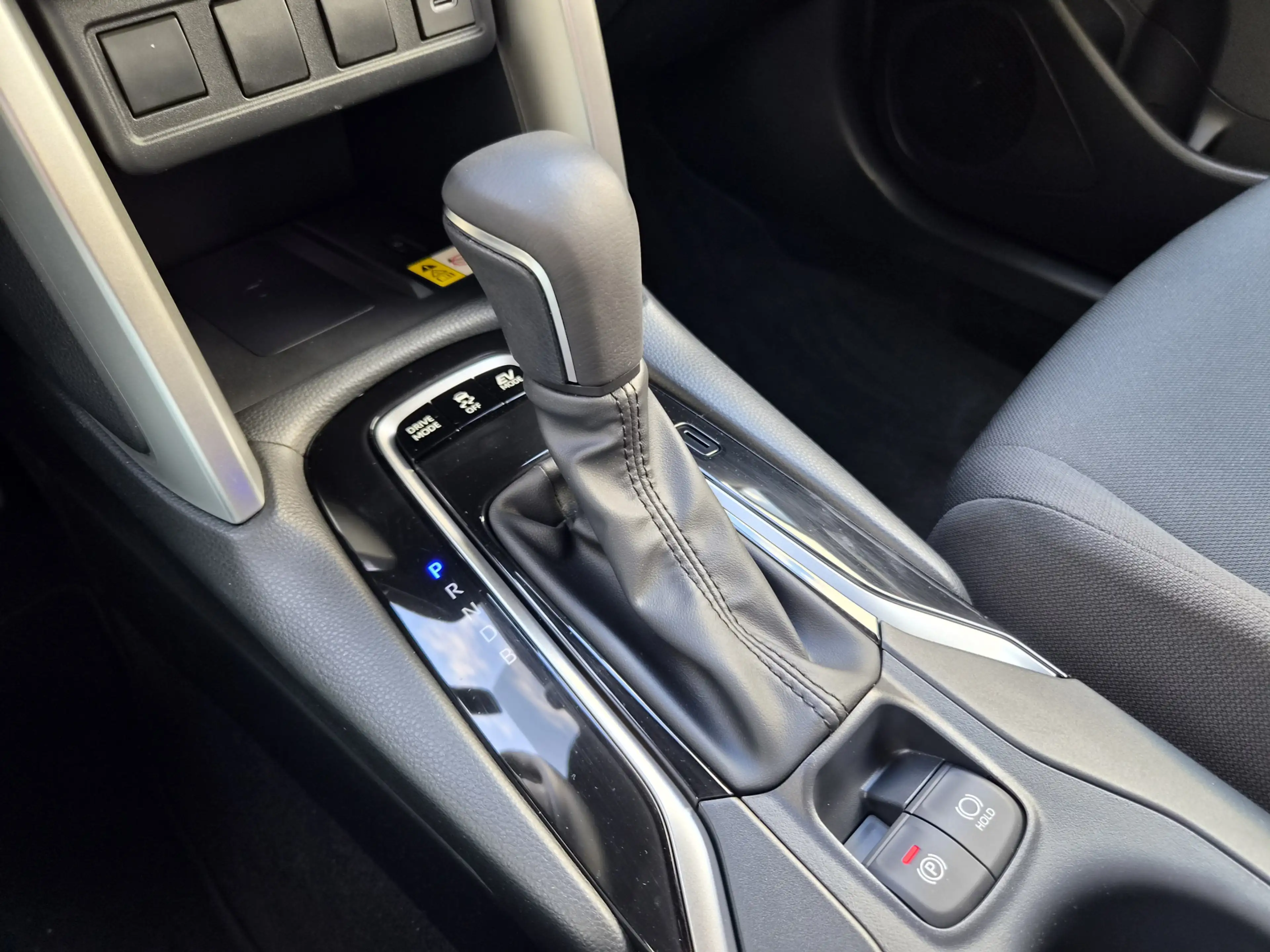 Toyota Corolla Cross Hybrid 140 Dynamic Navi Climaat Ad Cruise Apple/An — photo 16