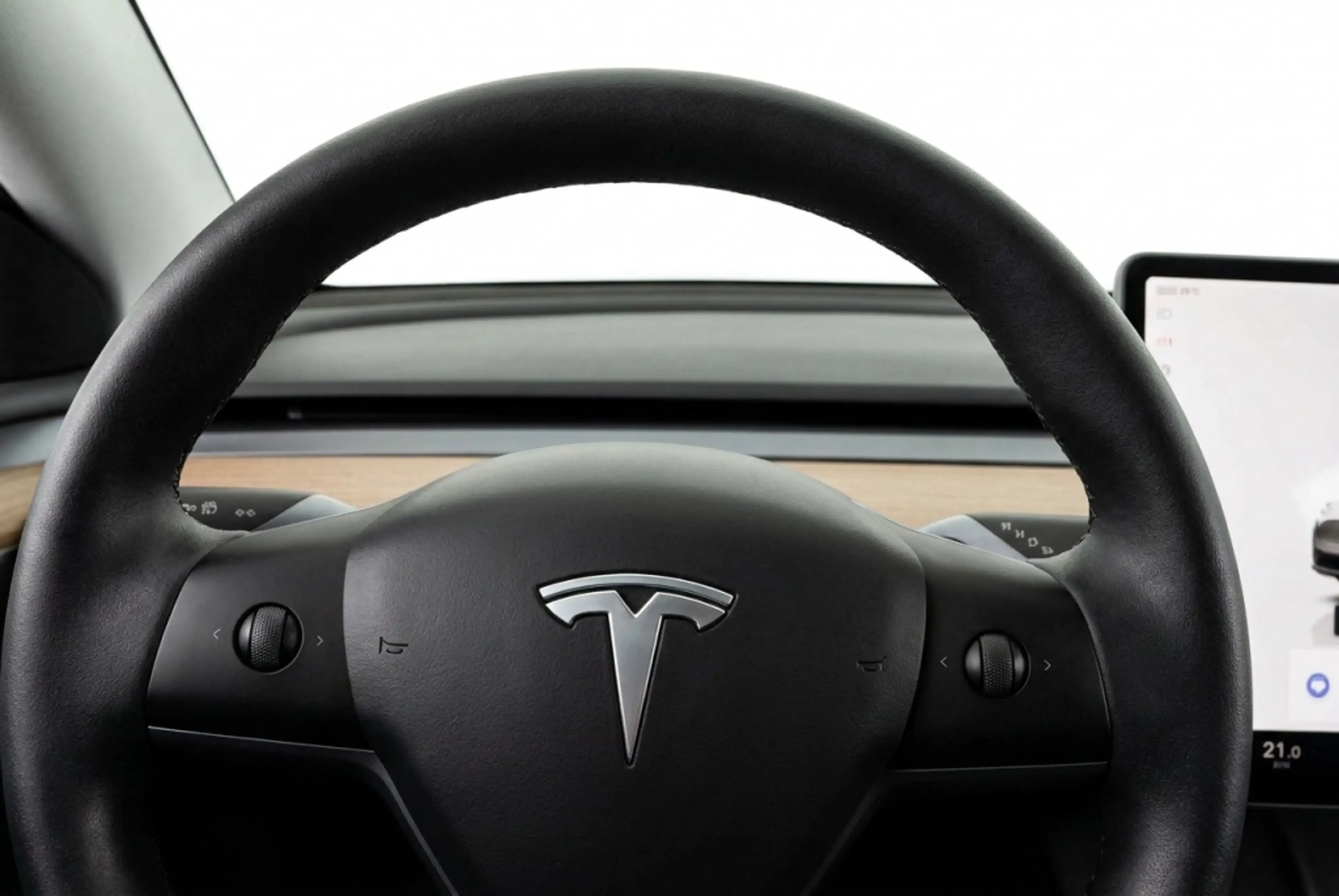 Tesla Model Y Long Range AWD 75kWh Full Self Driving l Warmtepom — photo 14