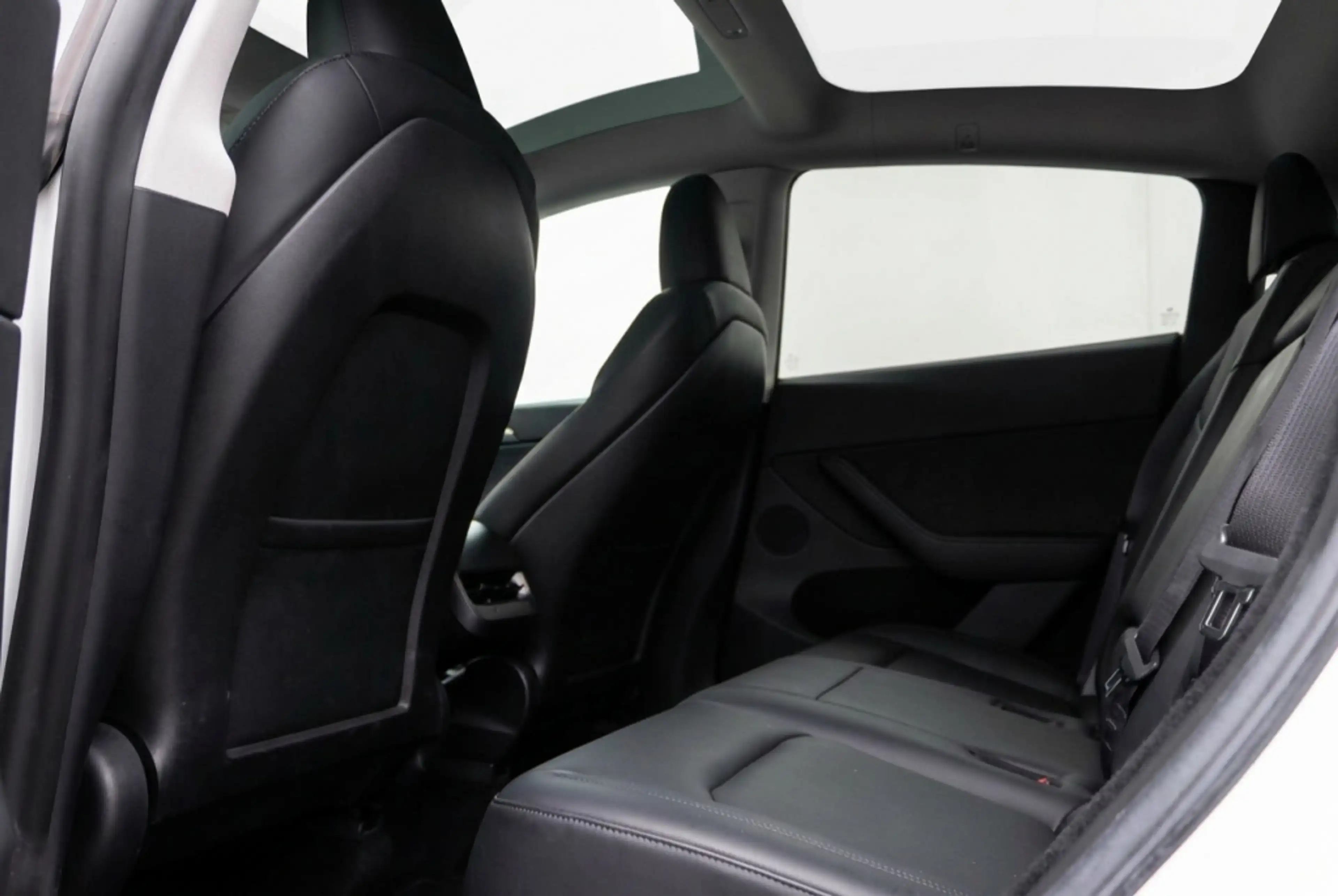 Tesla Model Y Long Range AWD 75kWh Full Self Driving l Warmtepom — photo 11