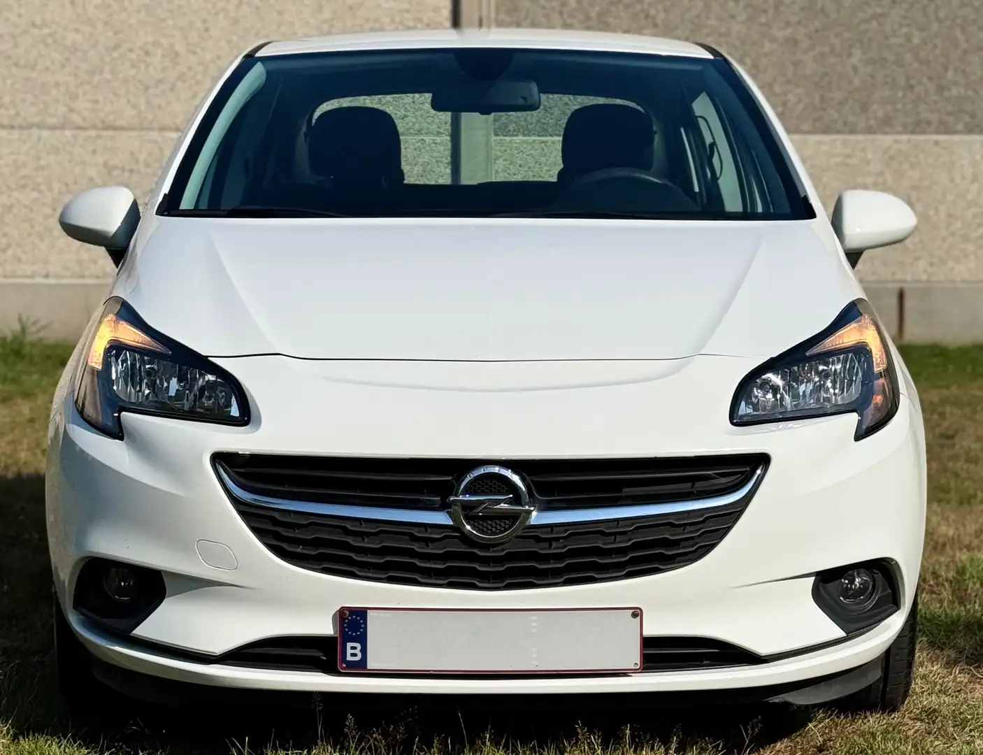 Opel Corsa 1.2i Cosmo Edition Wit - 2