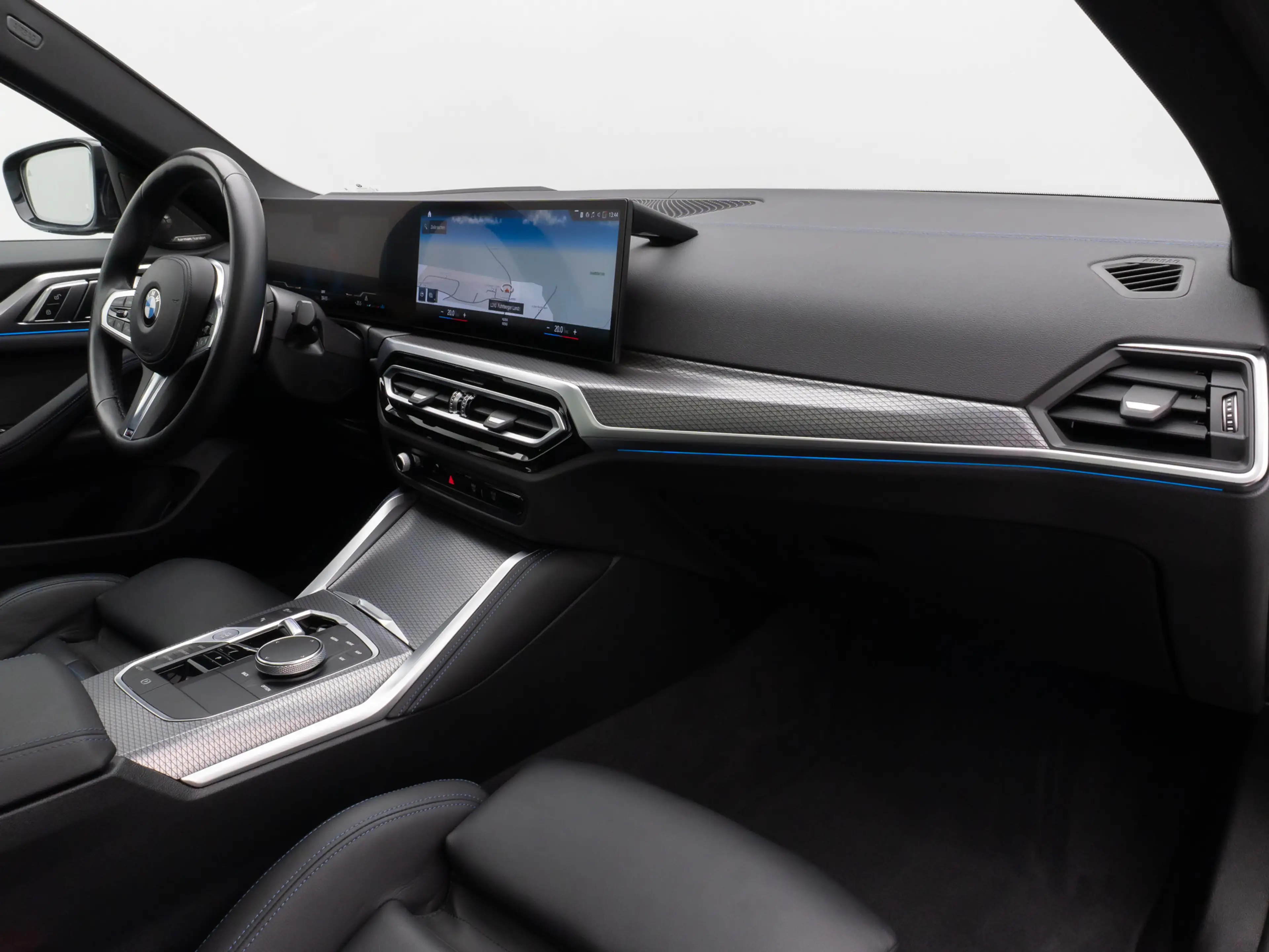 BMW 440 Gran Coupé Kamera Glasdach HUD DAB H K 19 — photo 23