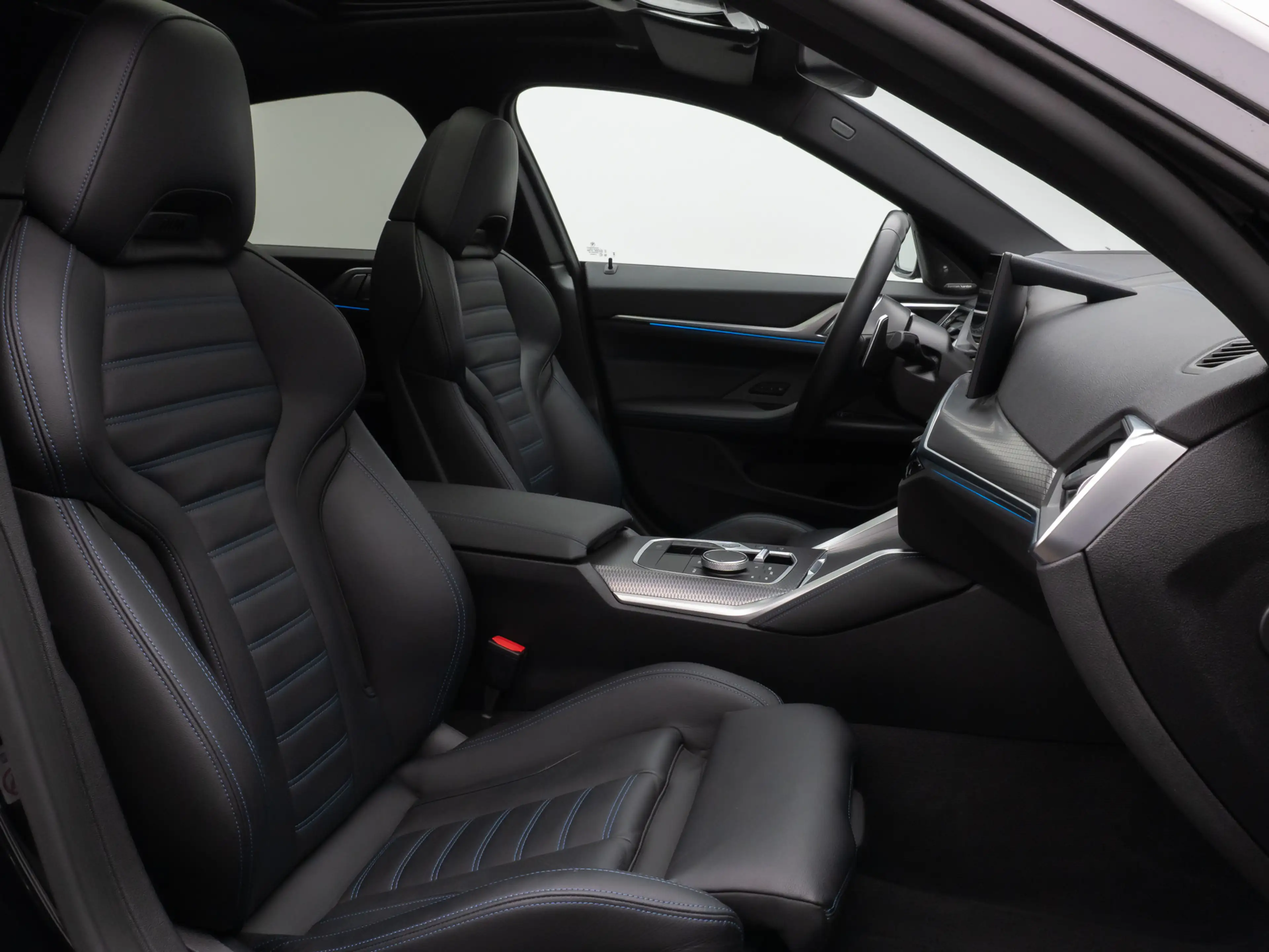 BMW 440 Gran Coupé Kamera Glasdach HUD DAB H K 19 — photo 36