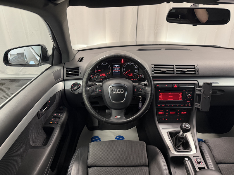 Audi A4 Avant 3.2 V6 quattro B7 S-LINE SPORTPAKET — photo 13