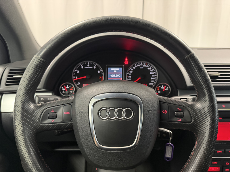 Audi A4 Avant 3.2 V6 quattro B7 S-LINE SPORTPAKET — photo 14