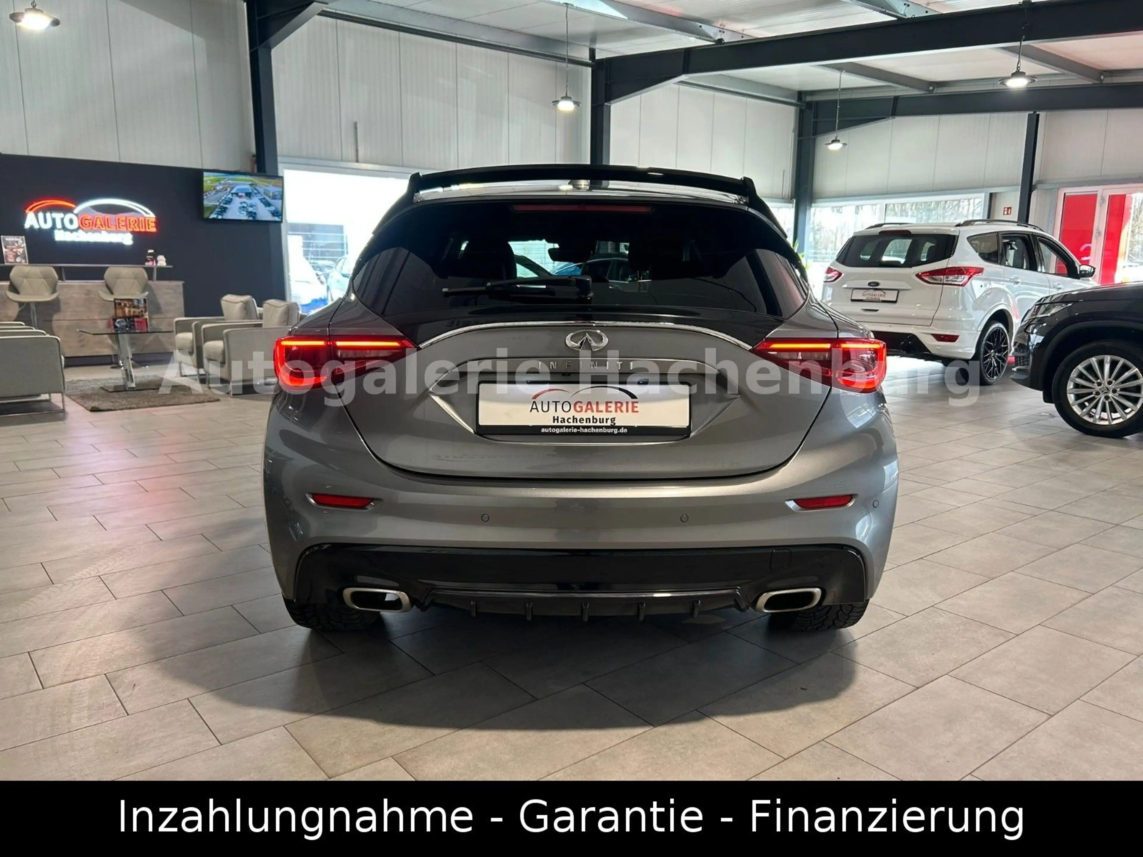 Infiniti Q30 2.2d AWD Premium/LED/LEDER/Navi/GARNATIE/E6 — photo 5
