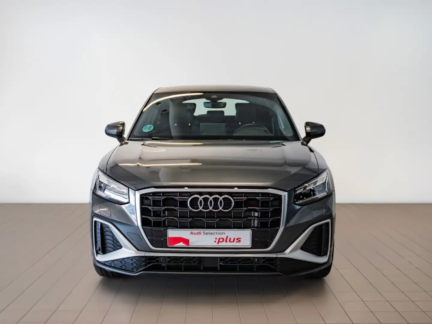 Audi Q2 35 TDI Adrenalin S tronic 110kW Gris - 2