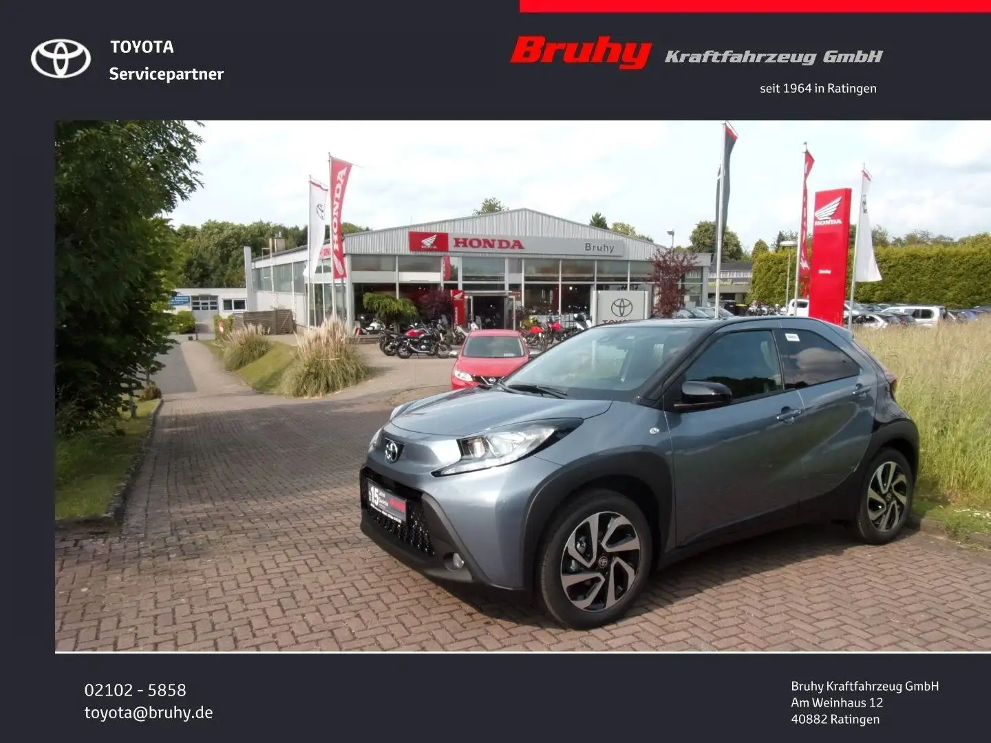 Toyota Aygo X S-CVT Teamplayer MEGADEAL Gris - 1