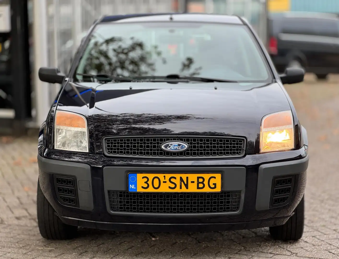 Ford Fusion 1.4- Nieuwe APK Airco Elek.ramen A-merk banden 5de Blauw - 2