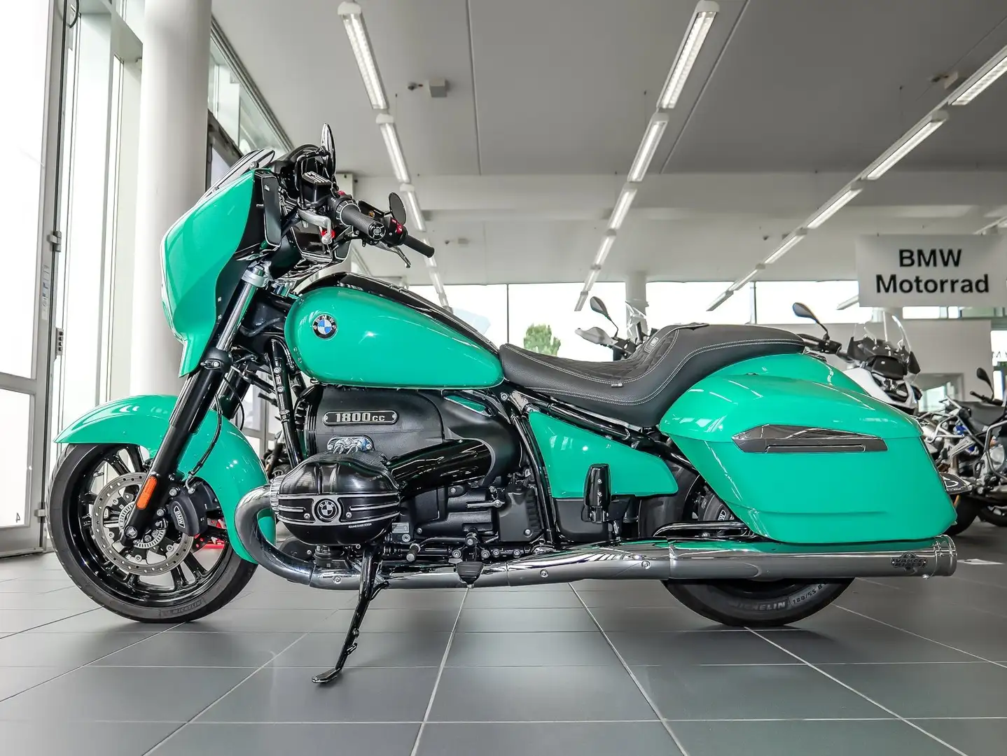 BMW R 18 B Custombike mit Luftfahrwerk Groen - 2