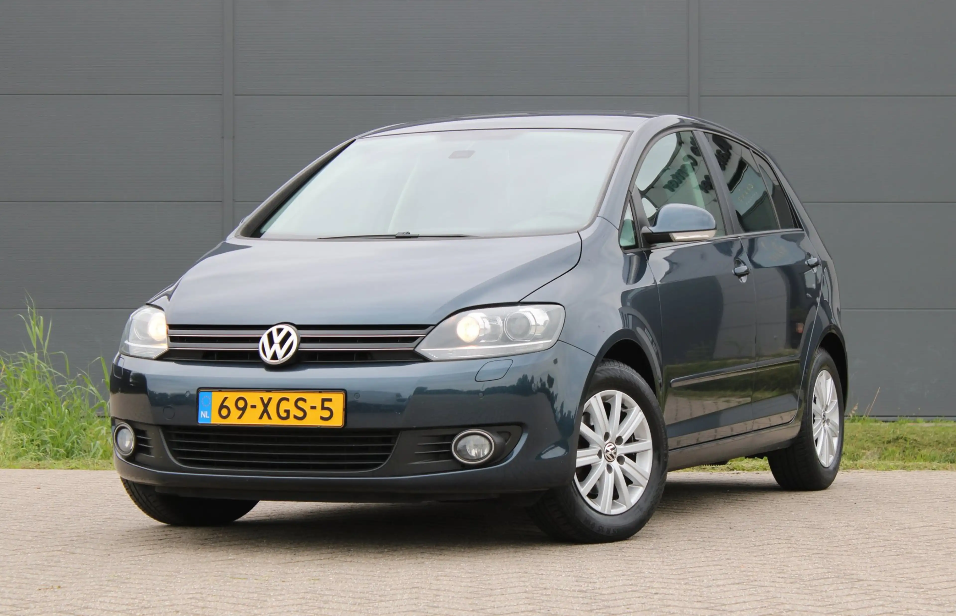 Volkswagen Golf Plus 1.2 TSI Comfortline BlueMotion Navi Xenon PDC 1eEi — photo 2