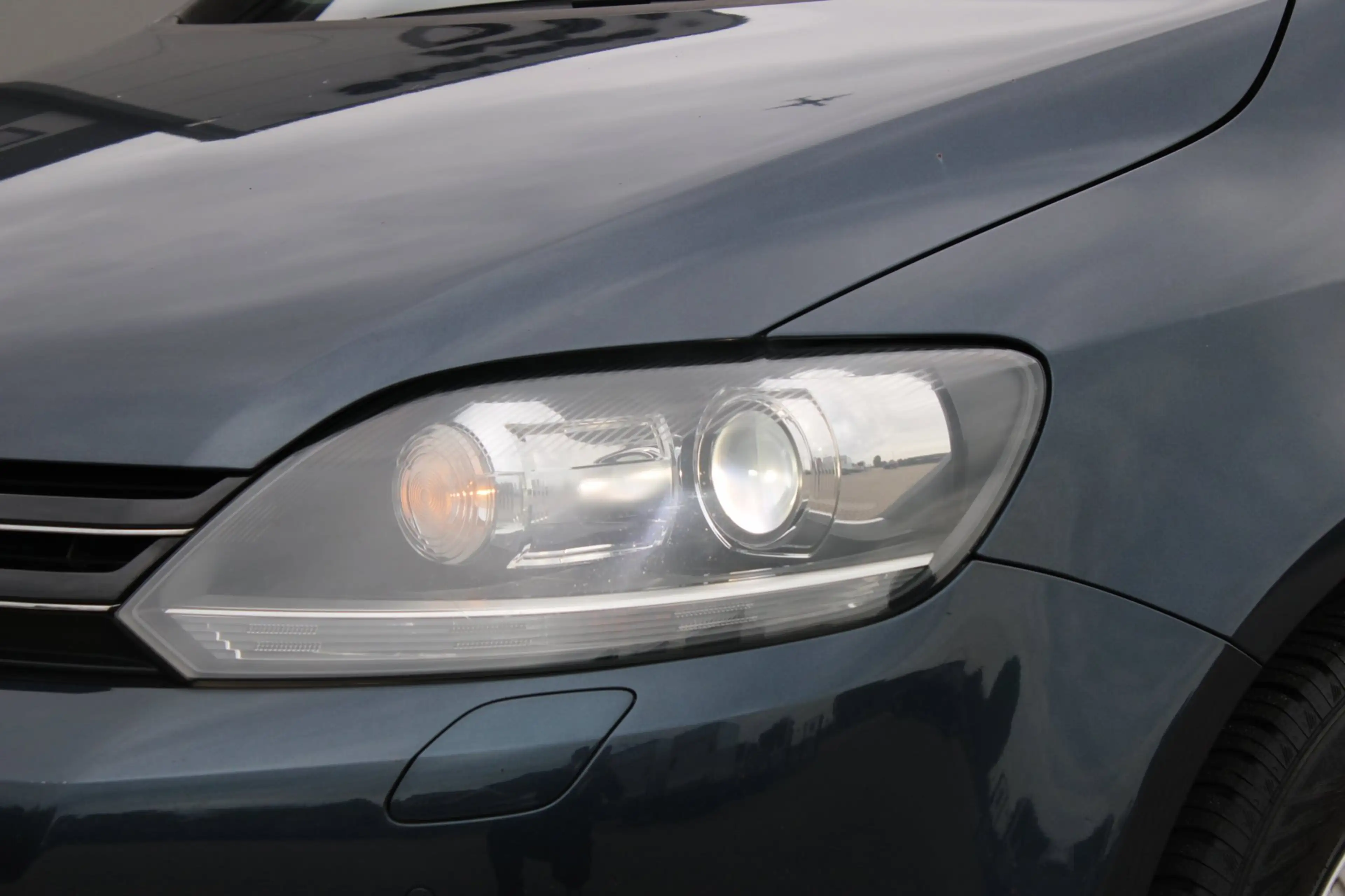 Volkswagen Golf Plus 1.2 TSI Comfortline BlueMotion Navi Xenon PDC 1eEi — photo 4