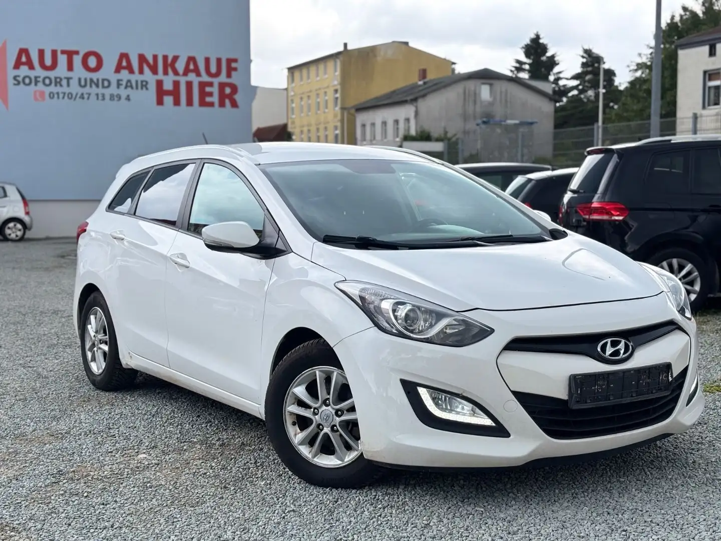 Hyundai i30 CW 1.4 CRDi KLIMA,Anhängerkup.PDC,Allwetterr Weiß - 2