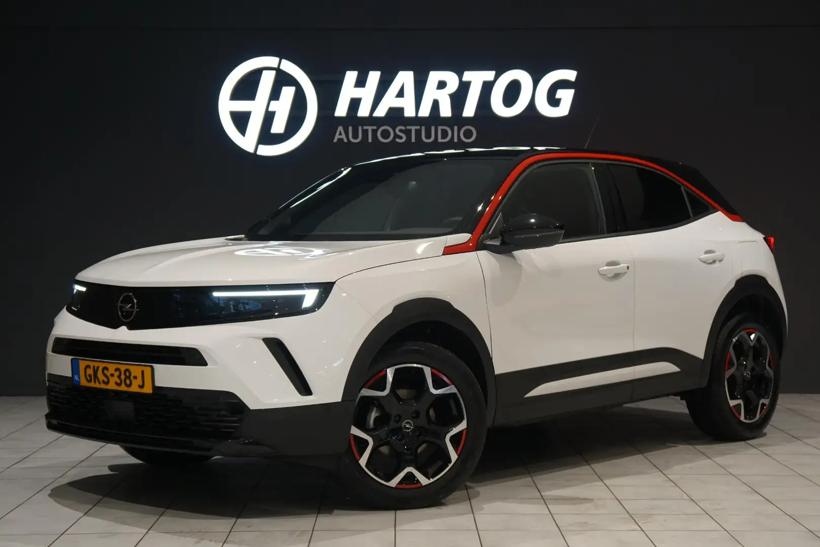 Opel Mokka 1.2 Turbo GS + CAMERA / STOELVERWARMING / NAVIGATI Weiß - 1