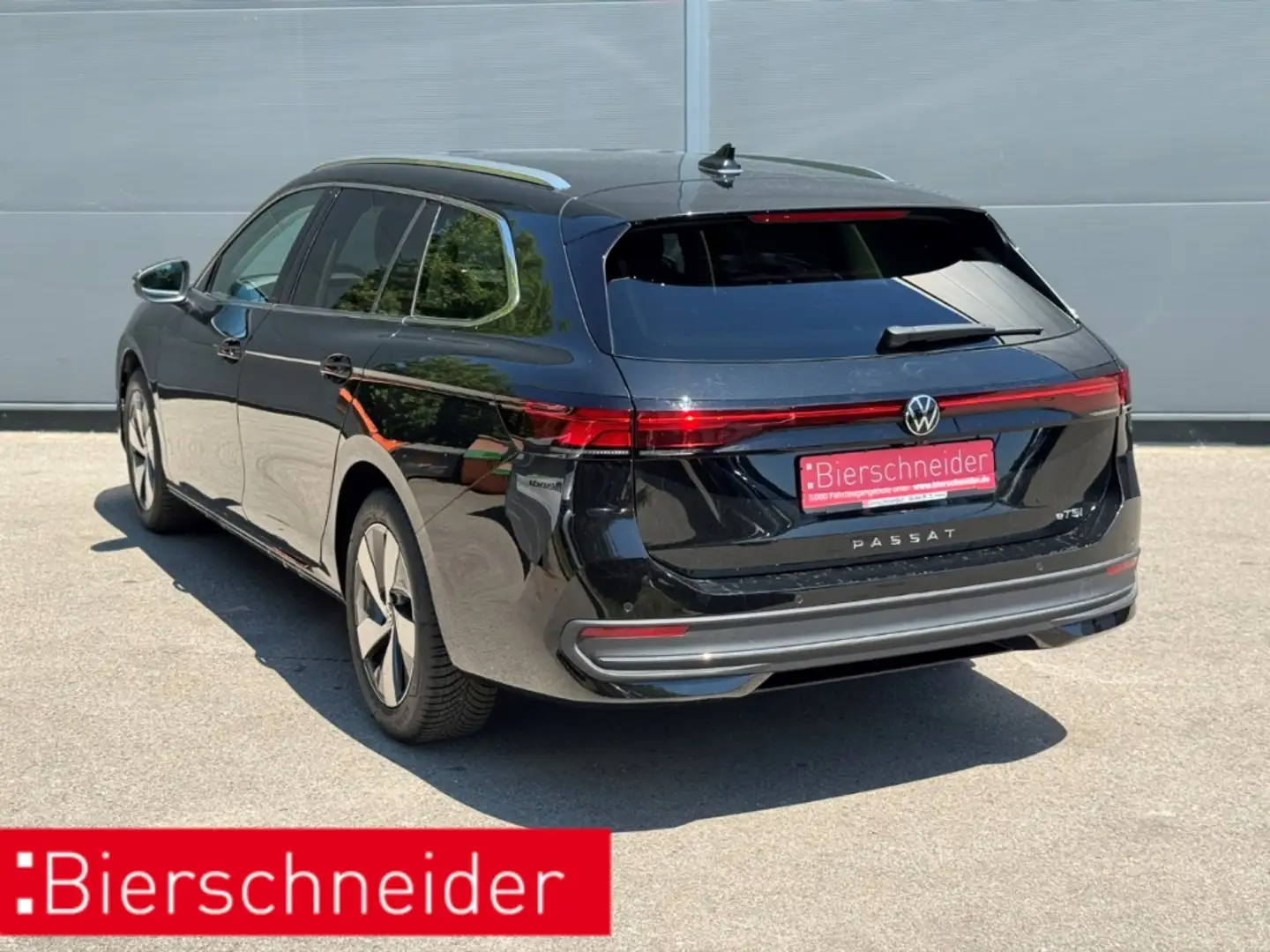 Volkswagen Passat Variant 1.5 eTSI DSG Business LED NAVI AHK SIDEASS PARKASS Schwarz - 2