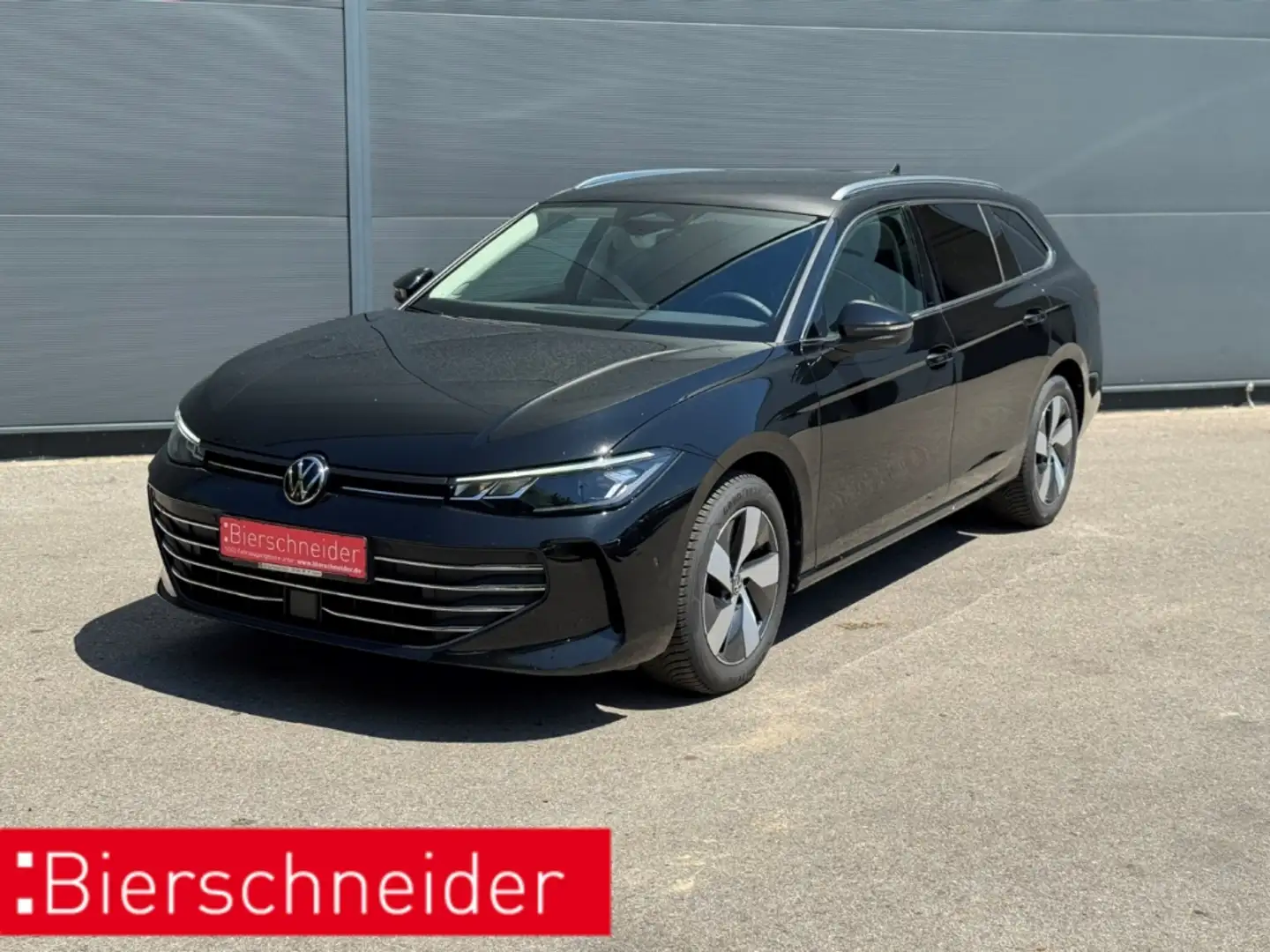 Volkswagen Passat Variant 1.5 eTSI DSG Business LED NAVI AHK SIDEASS PARKASS Schwarz - 1