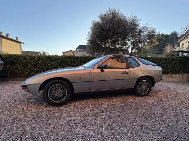 Porsche 924 2.0 Giubileo