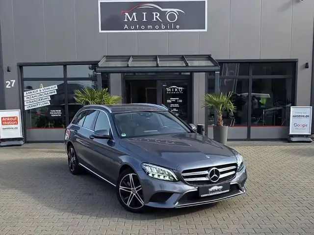 Mercedes-Benz C 300 de T EQ Hybrid Diesel  / AHK/ STANDHEIZUNG