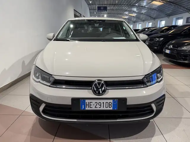 Volkswagen Polo view 7