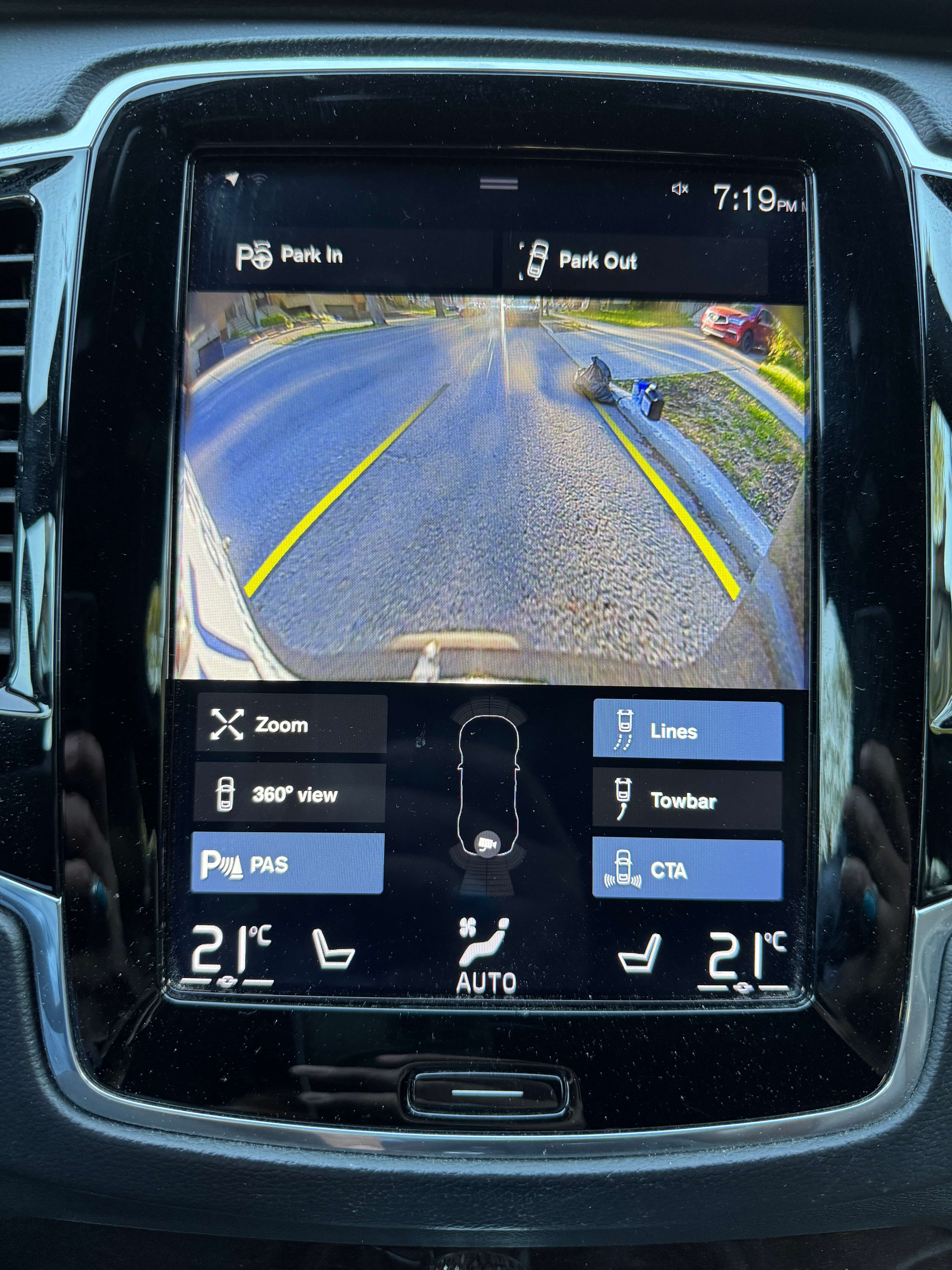 2019 Volvo XC90 Inscription / Fully Loaded / Massage Seats / A1 thumb 39