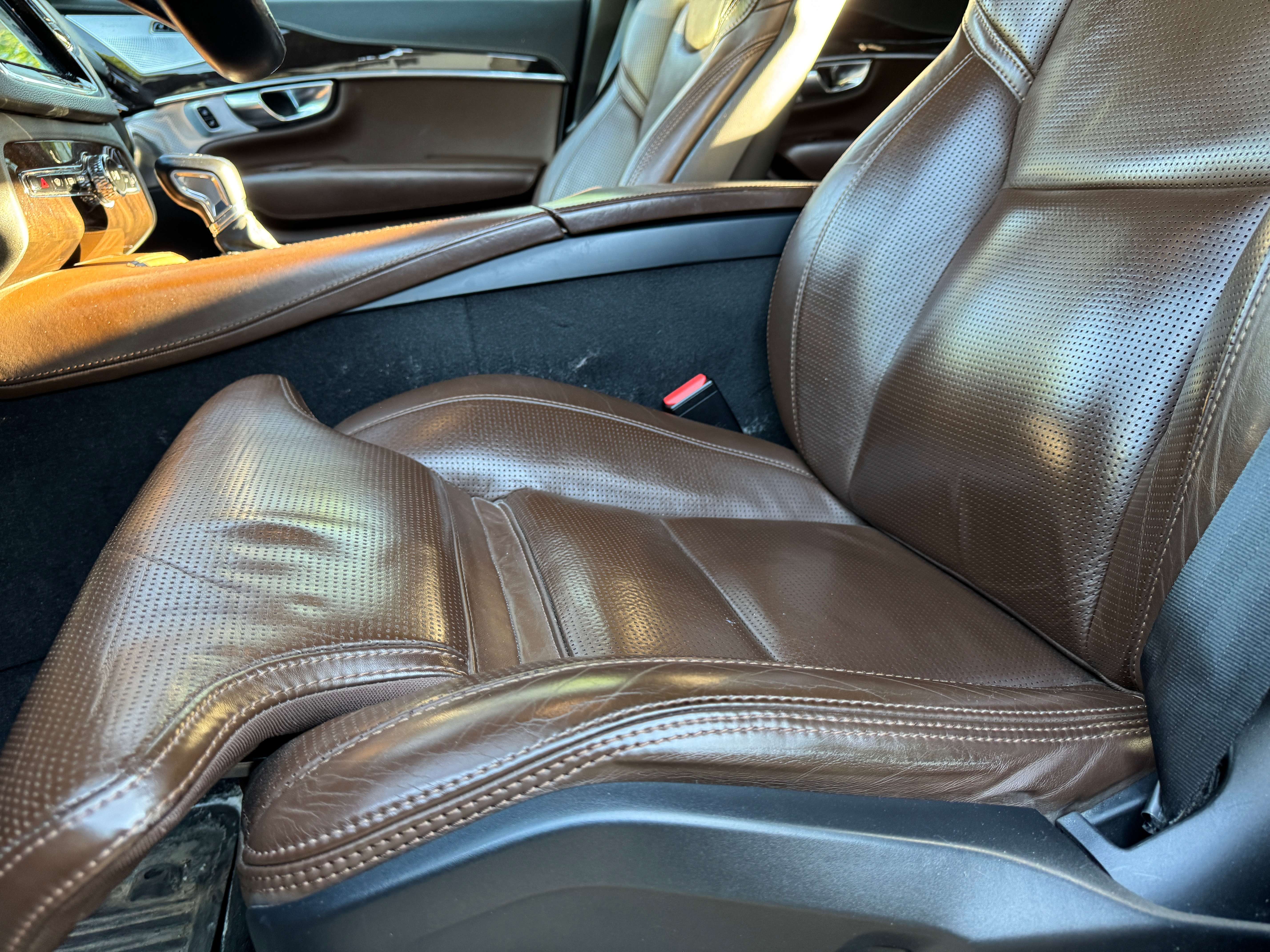 2019 Volvo XC90 Inscription / Fully Loaded / Massage Seats / A1 thumb 15