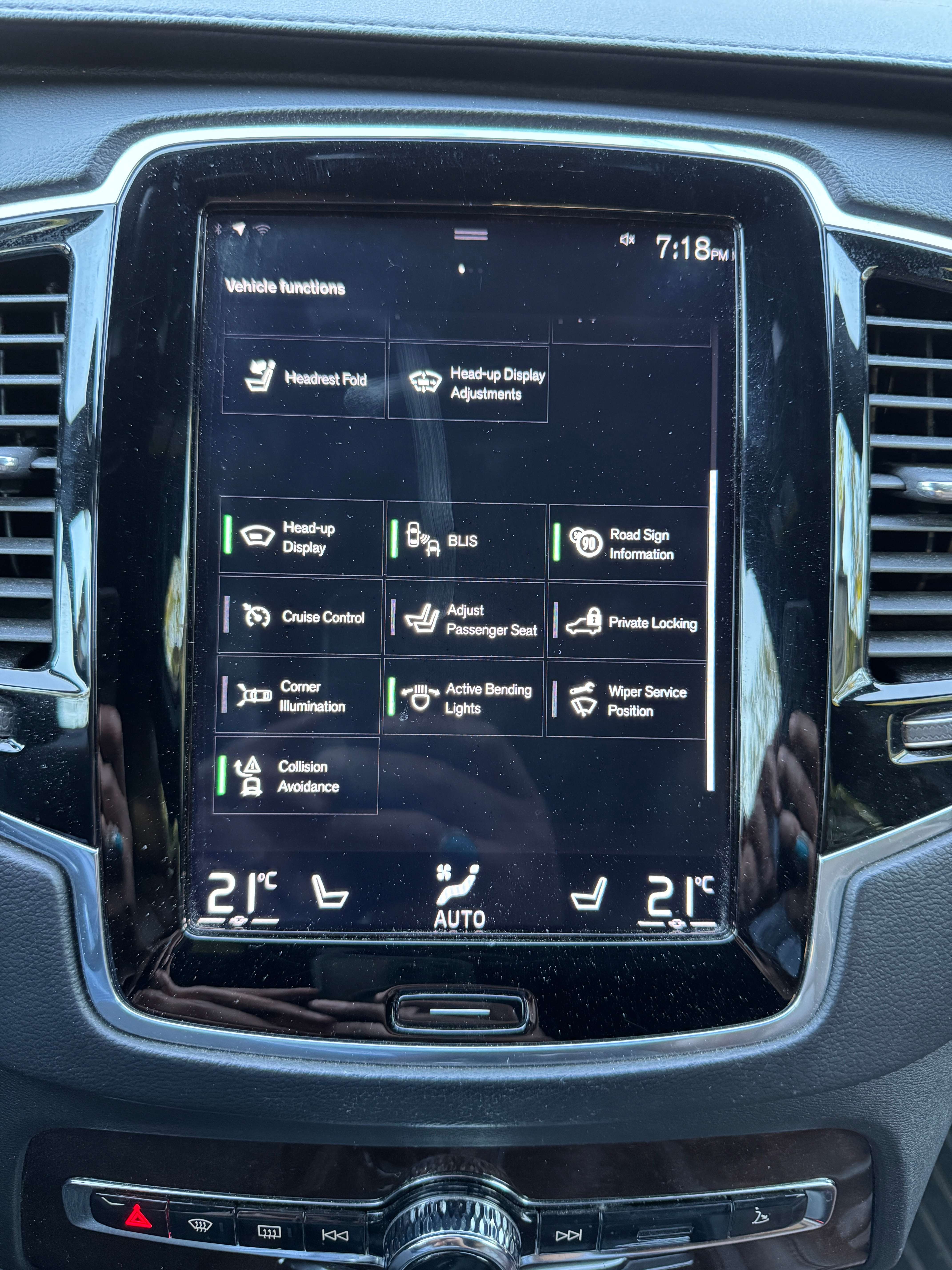 2019 Volvo XC90 Inscription / Fully Loaded / Massage Seats / A1 thumb 36