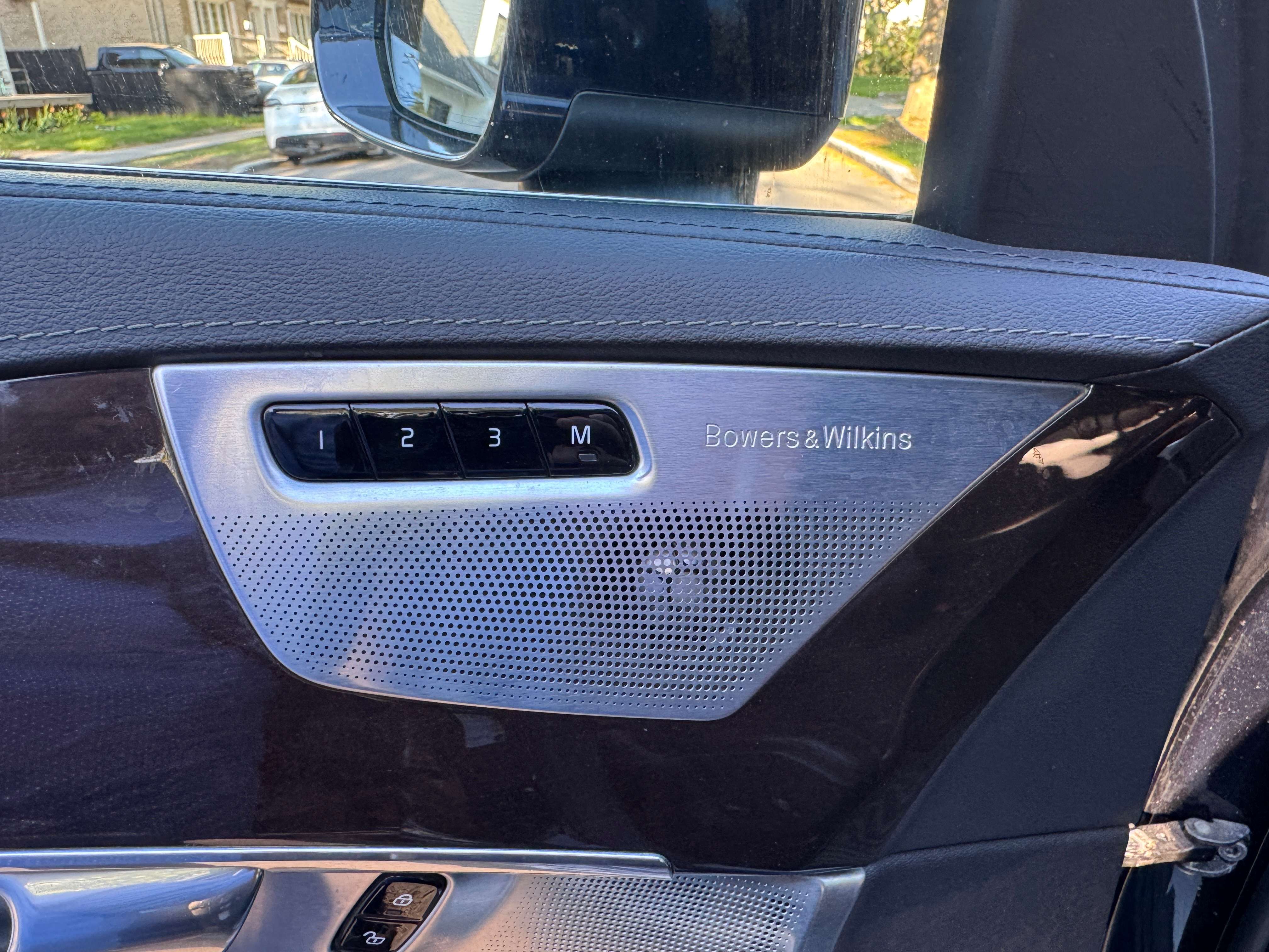 2019 Volvo XC90 Inscription / Fully Loaded / Massage Seats / A1 thumb 24